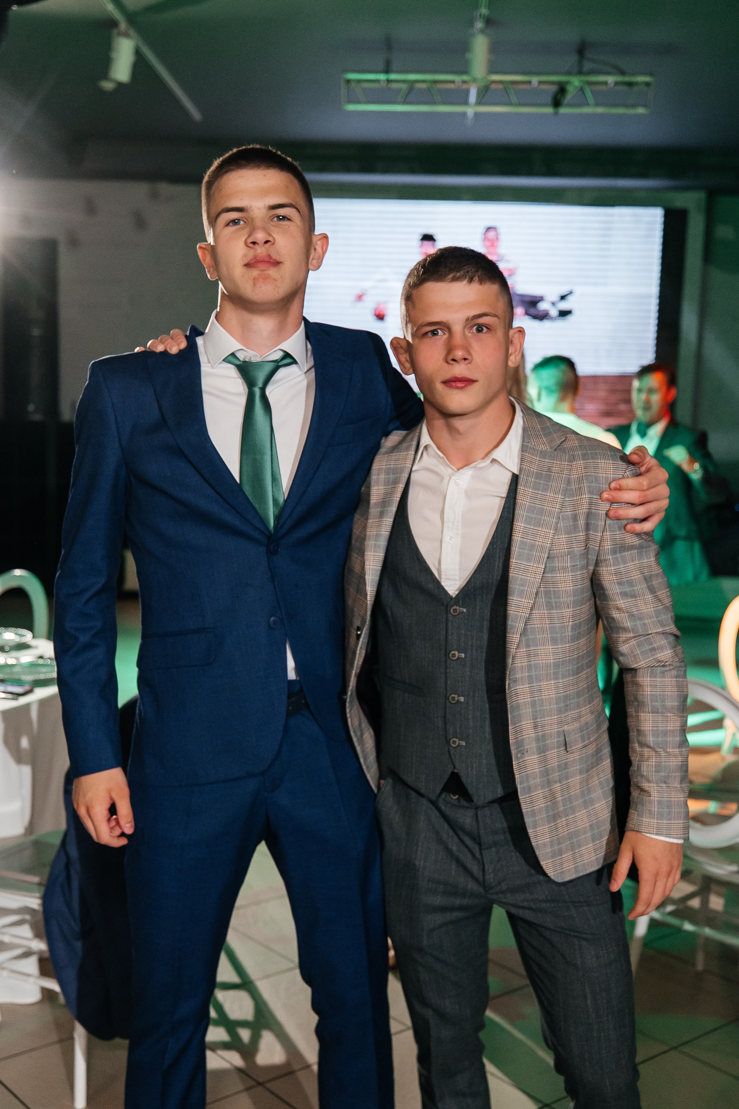 2023-06-23 Выпускной МБОУ СОШ № 10. Фотограф в Красноярске