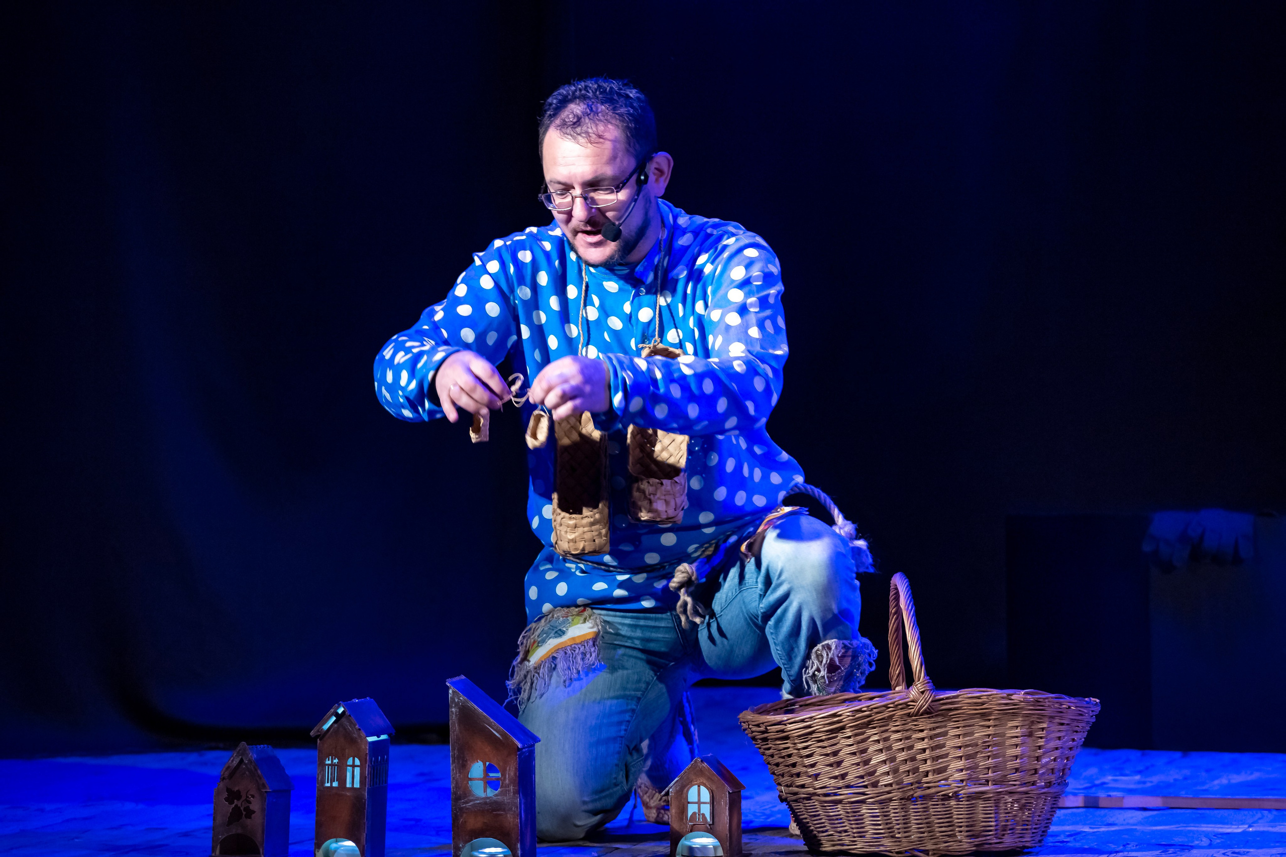 Лапотные сказки спектакль театра Саквояж. Фотограф в Сочи Юрий Шептаев