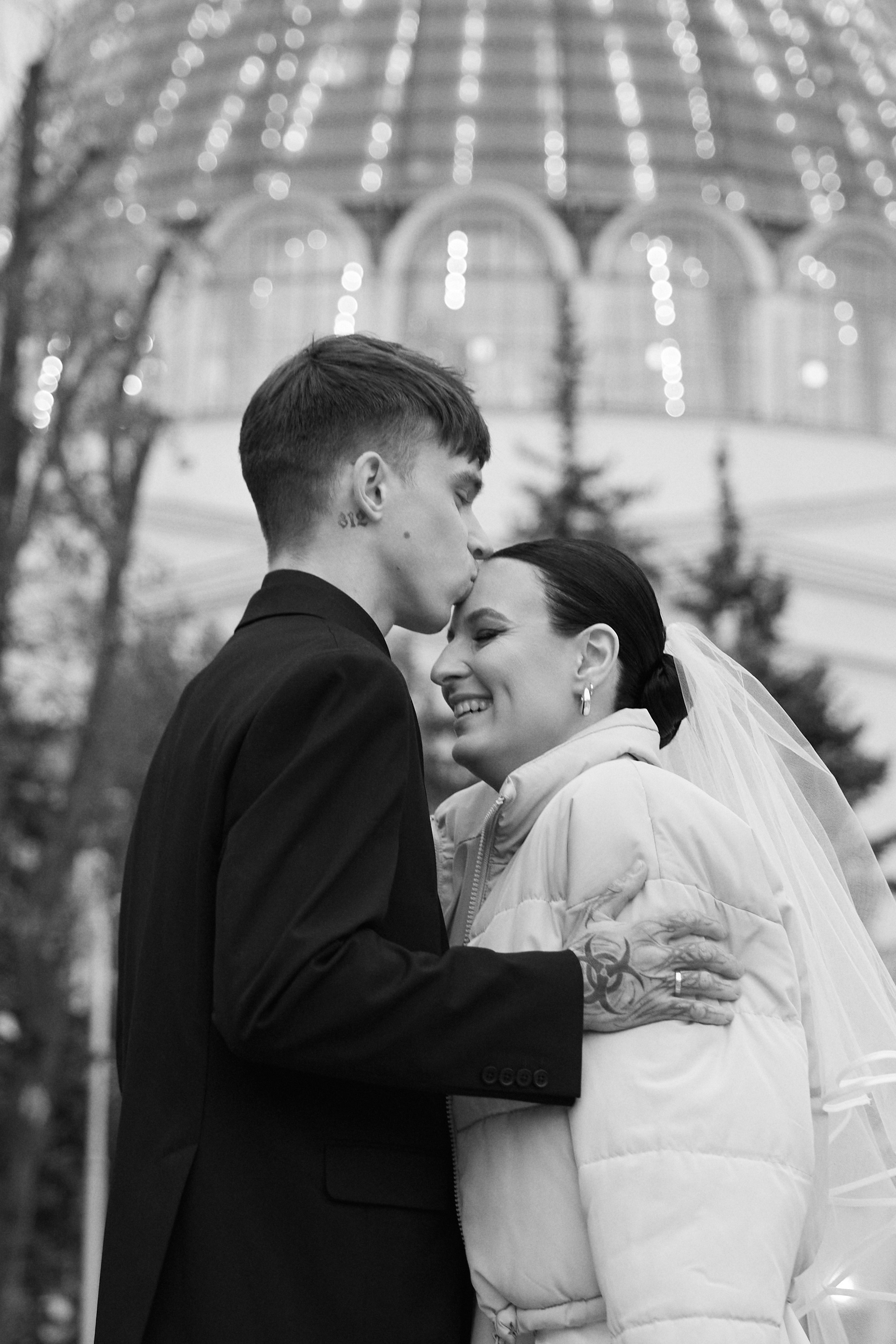 Елизавета и Артем. Роспись ВДНХ. Любовь Юсупова. Фотограф