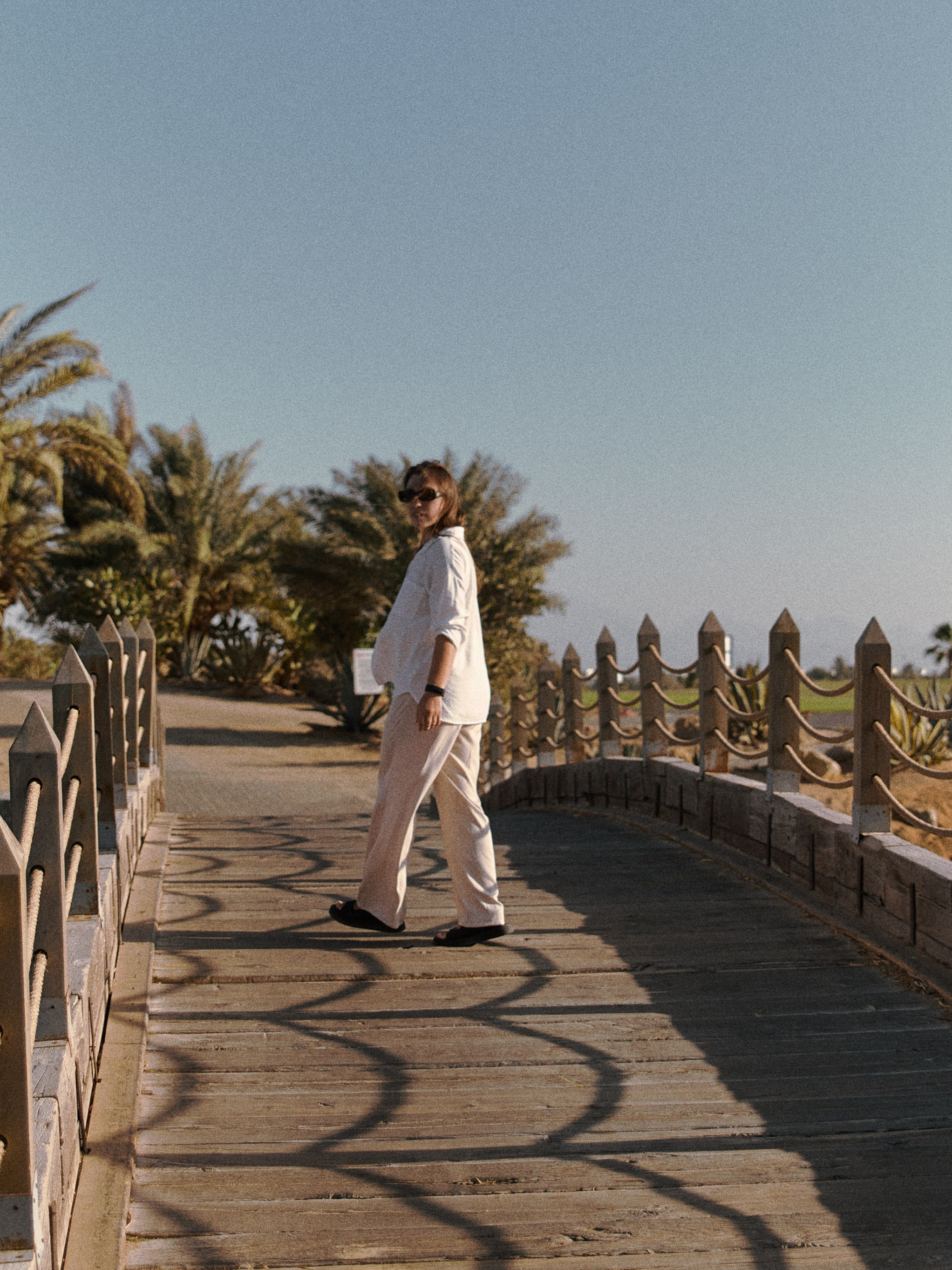 Позы для индивидуальной съёмки. Jorgis Talè — photographer, kind person, teacher of arts and other mag