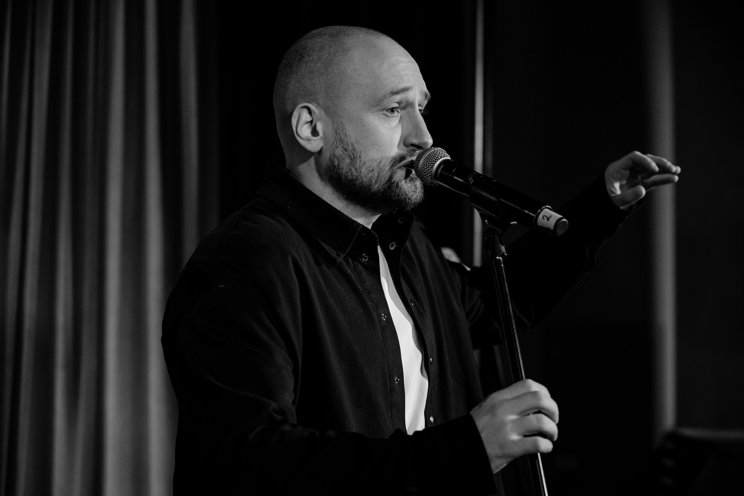 Литературный вечер «Libra». Репортажный фотограф в Москве Саша Дружинина