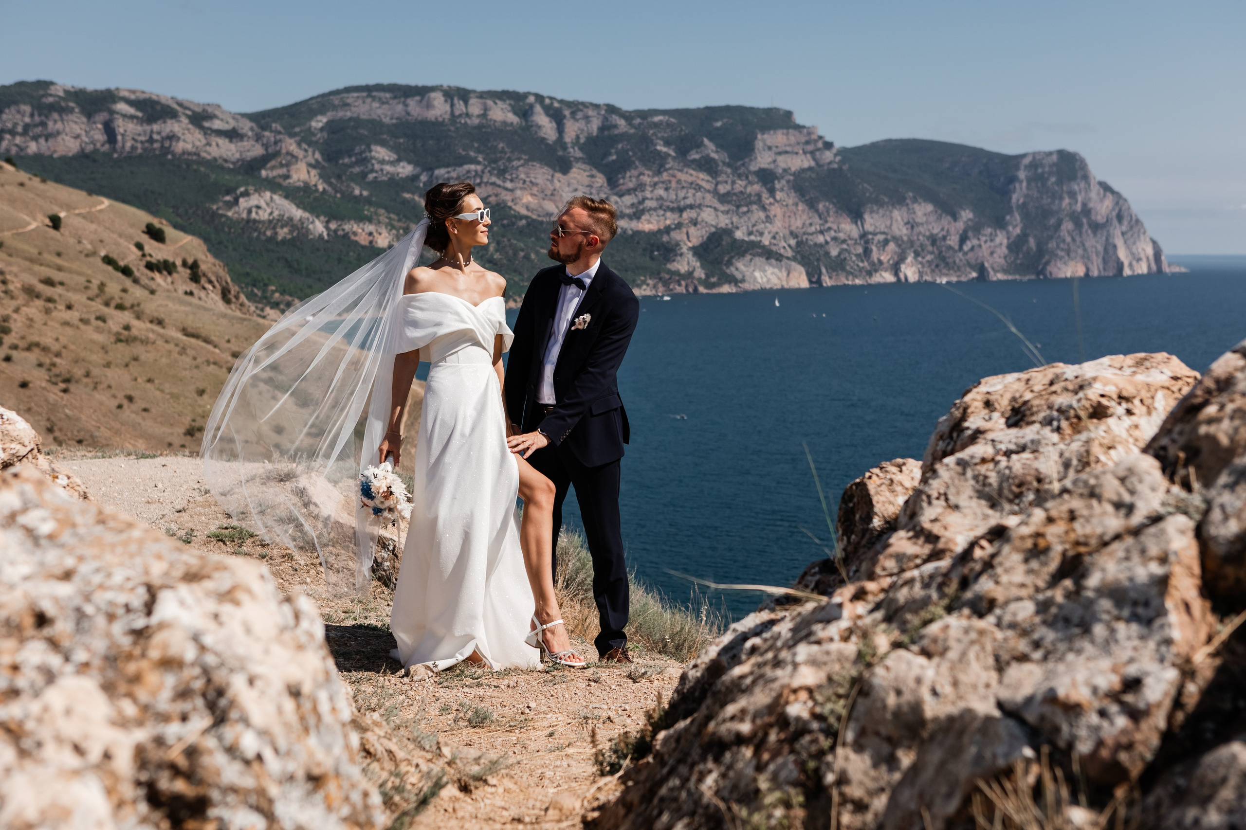 Свадебная съёмка в Балаклаве в крепости Чембало. Свадебный фотограф, фотосъемка в Крыму, Севастополе, Симферополе, Ялте