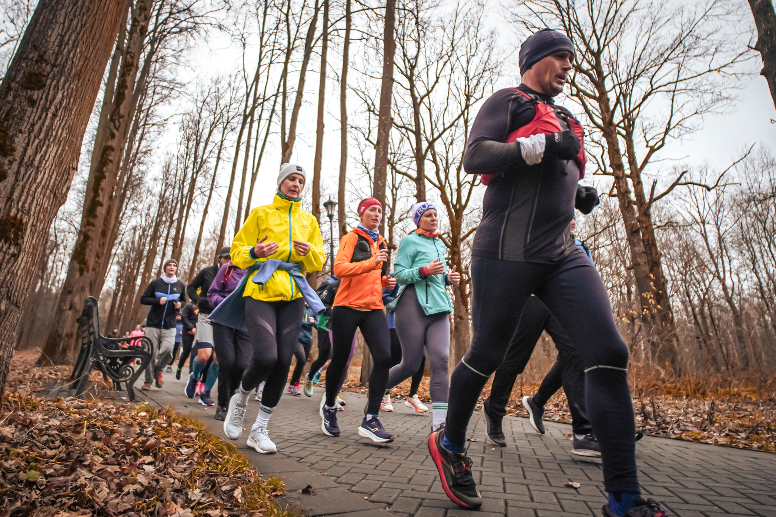 #марафонудома #яuzarun 2024 2-я петля, группа 6:30. Роман Капилюшов. Бег. Фото. Видео. г. Люберцы