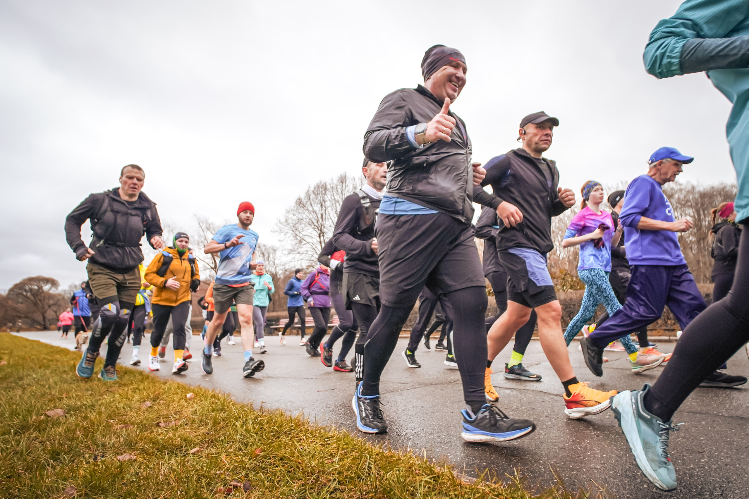 #марафонудома #яuzarun 2024 2-я петля, группа 6:30. Роман Капилюшов. Бег. Фото. Видео. г. Люберцы