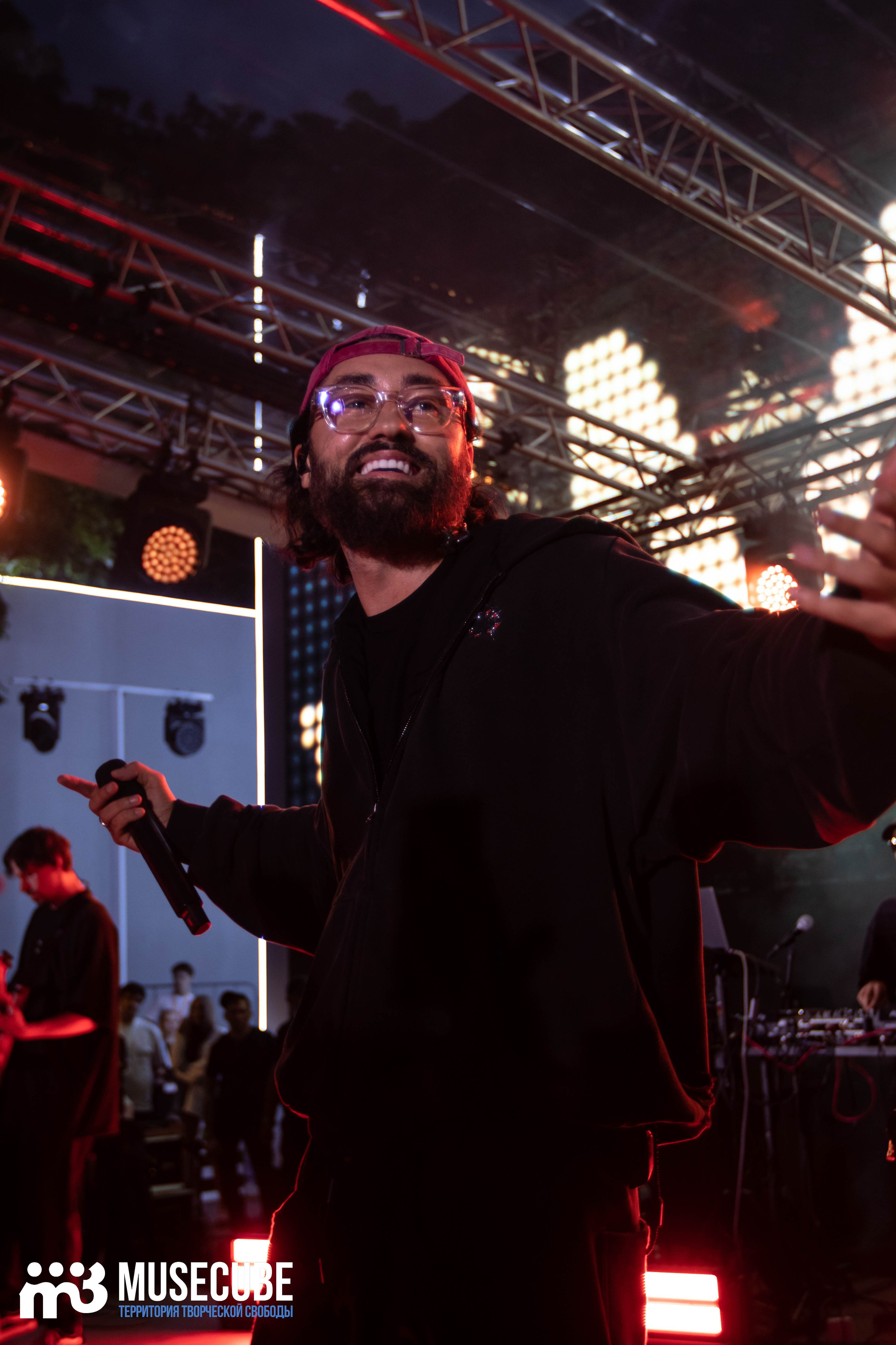 МОТ. Концертный фотограф