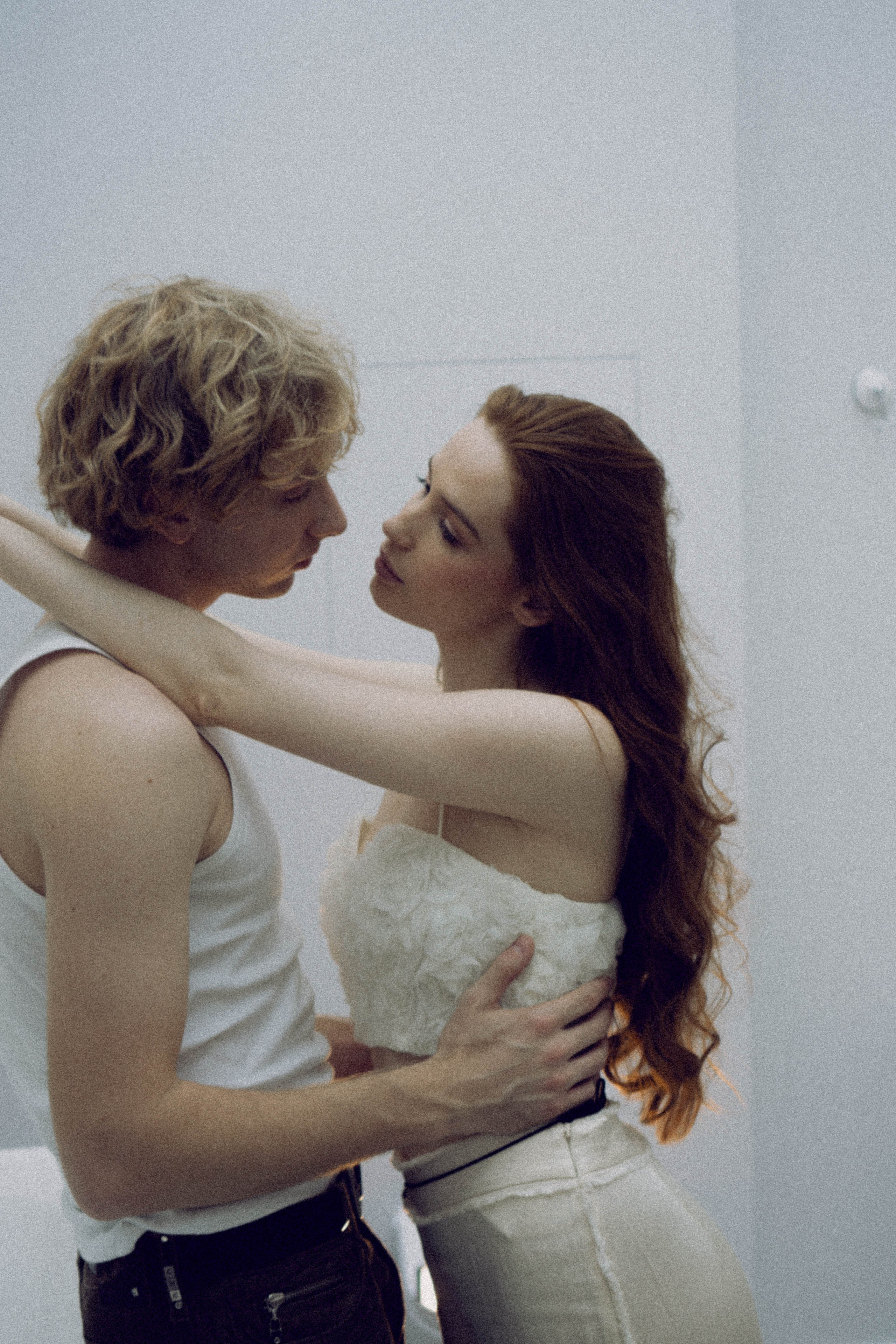 СВАДЕБНАЯ СЬЕМКА В ОТЕЛЕ. СБОРЫ ЖЕНИХА И НЕВЕСТЫ И ТАКЖЕ ТОР И ПОДГОТОВКА К ПРОГУЛКЕ. Профессиональный фотограф, Санкт-Петербург — Виктория Богомолова