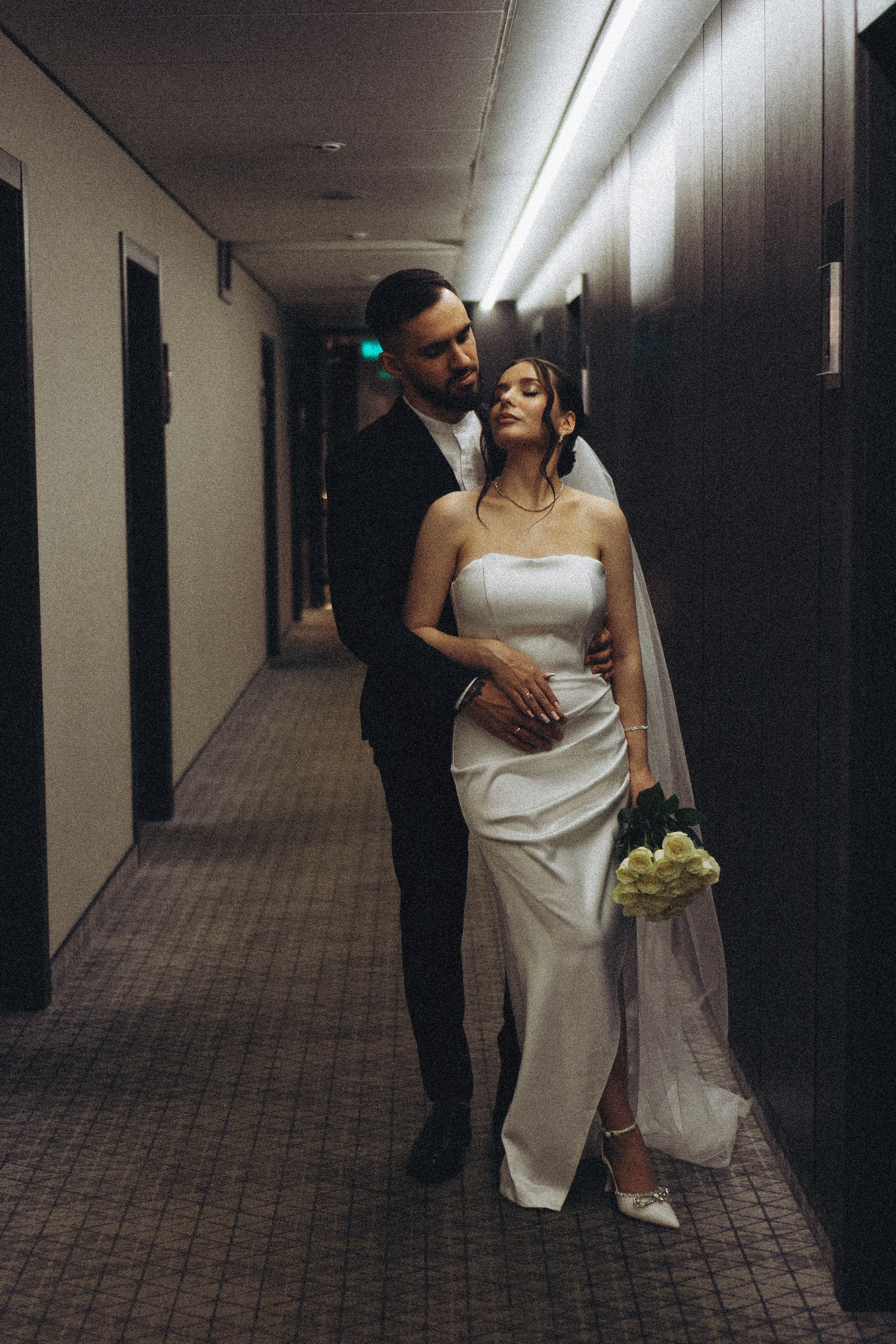 СВАДЕБНАЯ СЬЕМКА СБОРОВ ЖЕНИХА И НЕВЕСТЫ В ОТЕЛЕ И ТАКЖЕ ФОТОСЕССИИЯ В ОТЕЛЕЕ МЕГАПОЛИС БРЯНСК. Профессиональный фотограф, Санкт-Петербург — Виктория Богомолова