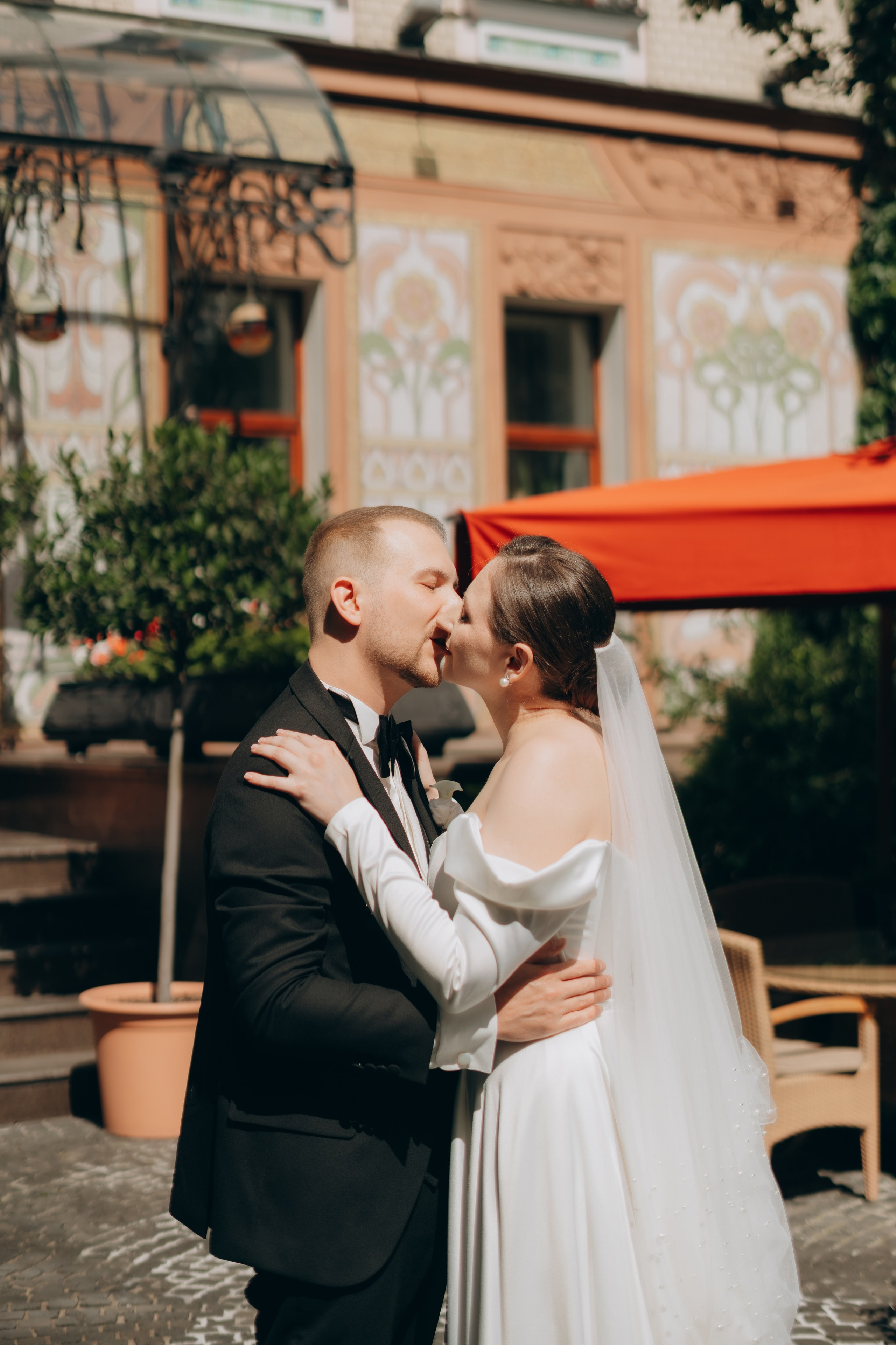 Свадебная фотосессия в Москве / Библиотека-читальня им. А. С. Пушкина. Фотограф Москва Виктория-Антуанетта