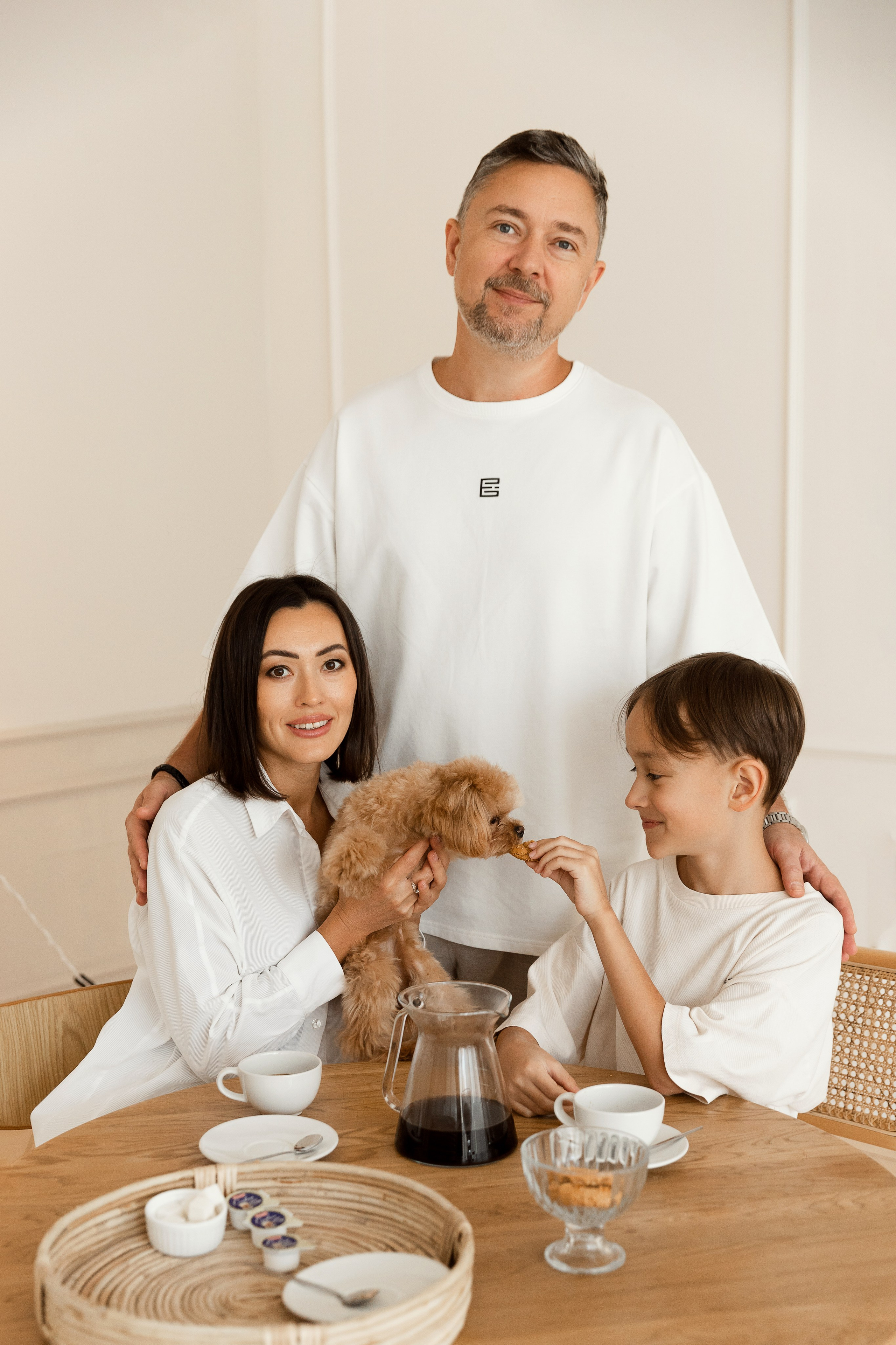 Съемка большой семьи в студии «Когда вместе». Семейный фотограф в Екатеринбурге Маргарита Курносова