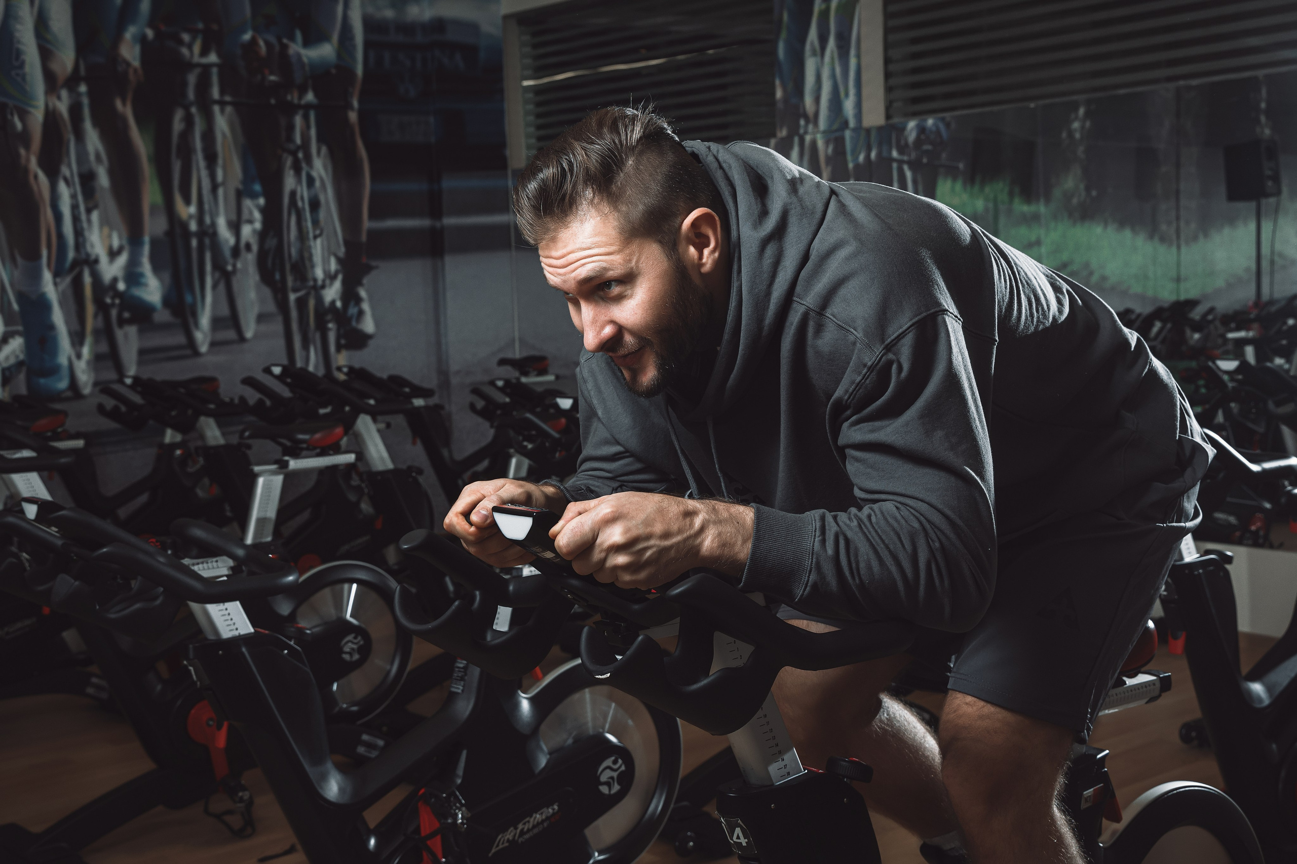 Спорт Зал Fitnespalace. Семейный и Свадебный фотограф в Астане Александр Астапов