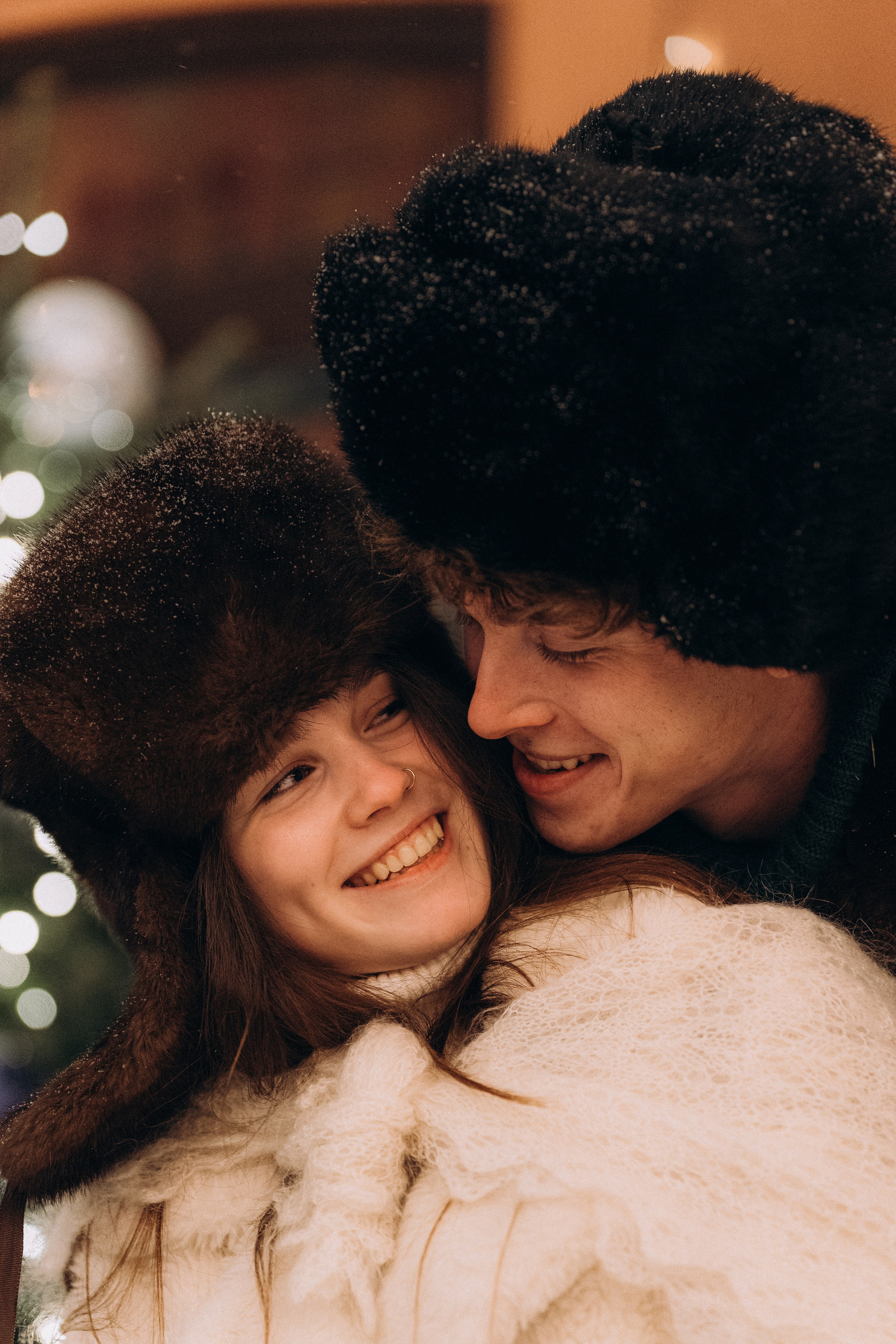 НОВОГОДНЯЯ ПРОГУЛКА ПАРЫ ПО ЧЕРНЫШЕВСКОЙ ПЕРЕД НОВЫМ ГОДОМ. Профессиональный фотограф, Санкт-Петербург — Виктория Богомолова