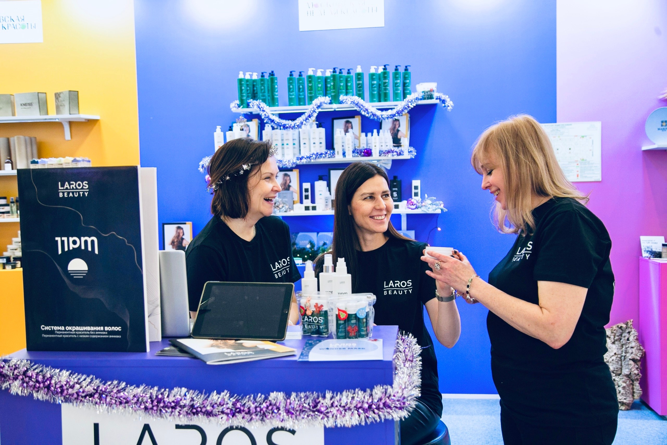 Выставки. Профессиональный фотограф Евгений Земцов в Москве. Контент съемка, репортаж мероприятий, бизнес портреты