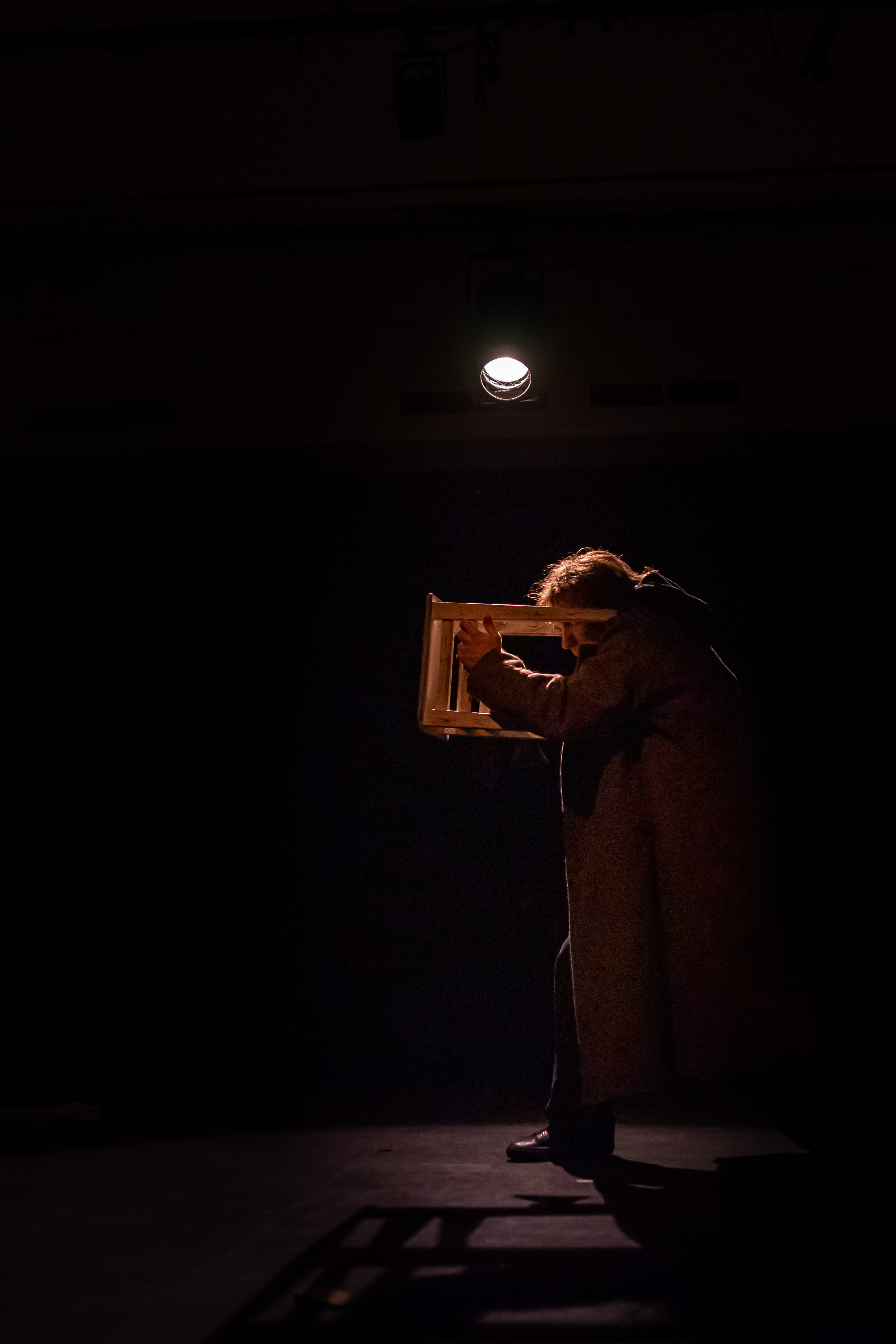 Преступление и наказание. Фотограф Нинель Гюрсой, г. Москва