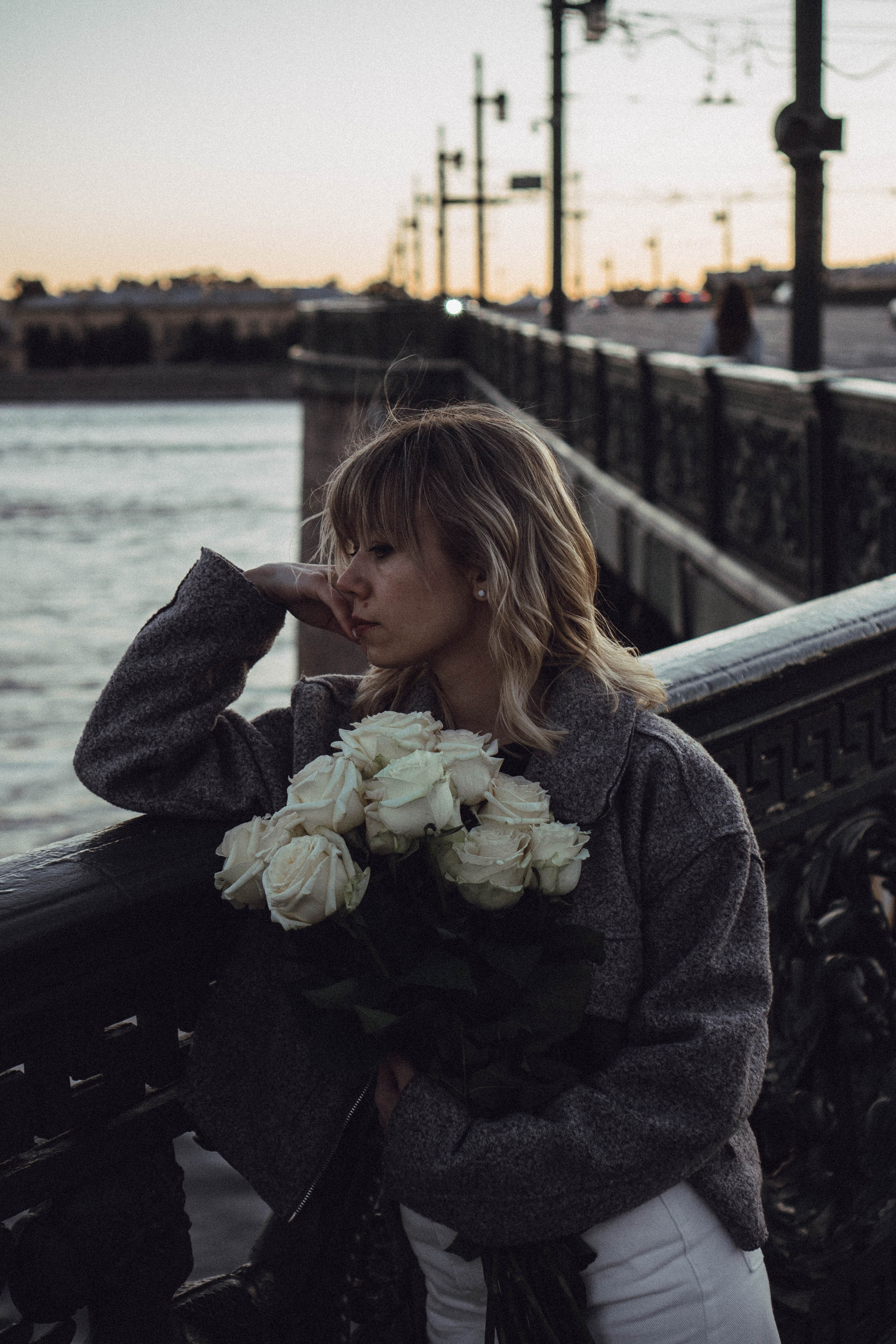ПРОГУЛКА ПО ГОРОДУ В БЕЛЫЕ НОЧИ (другой вариант). Профессиональный фотограф, Санкт-Петербург — Виктория Богомолова