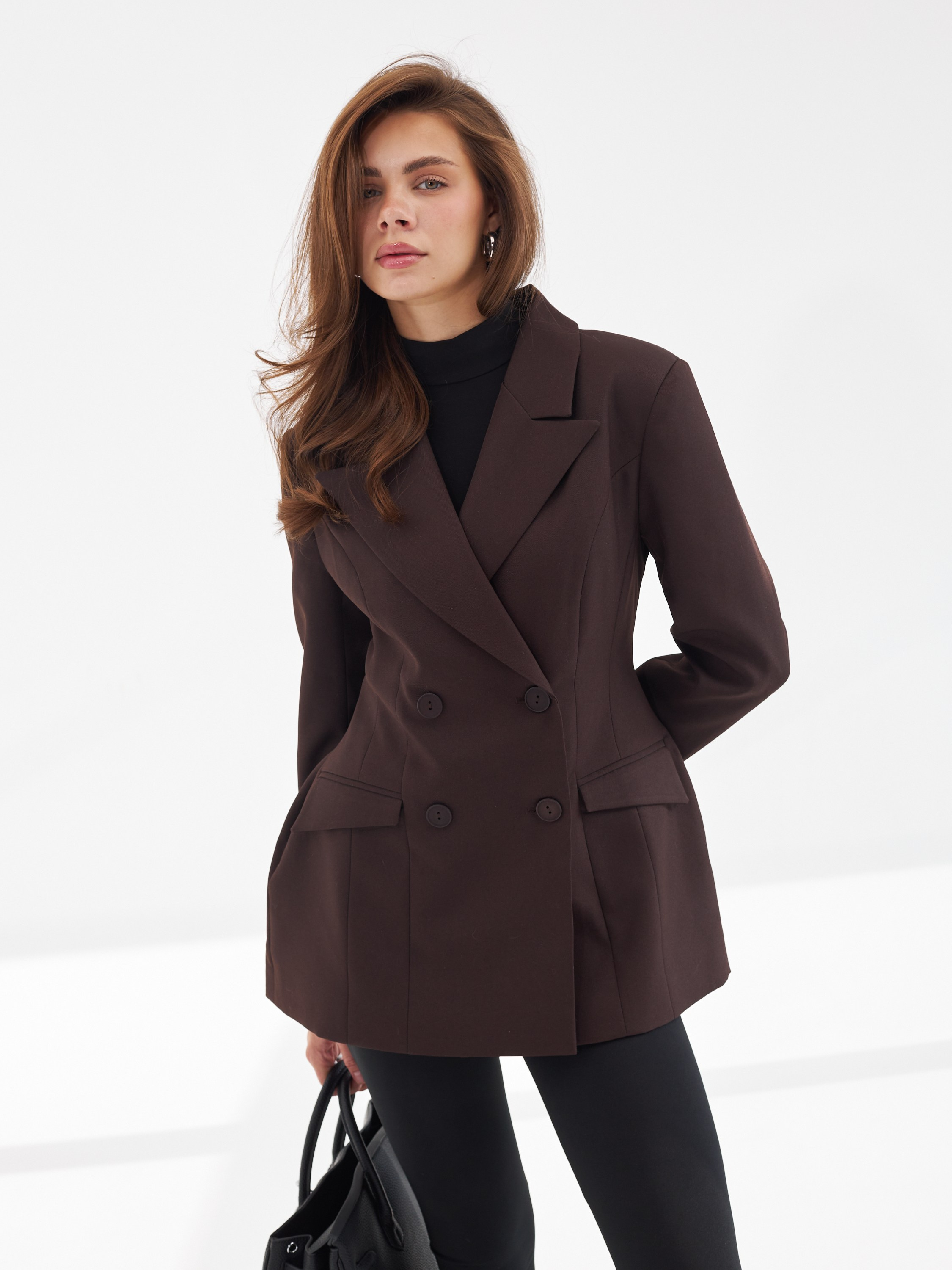 Фотосъемка костюмов брюк Екатеринбург для Wildberries ВБ Ozon Озон фотосессия одежды Екб заказать цена товара для маркетплейс пиджаки. Фотограф Екатеринбург Анастасия Жерновская | Маркетплейсы и нейрофото