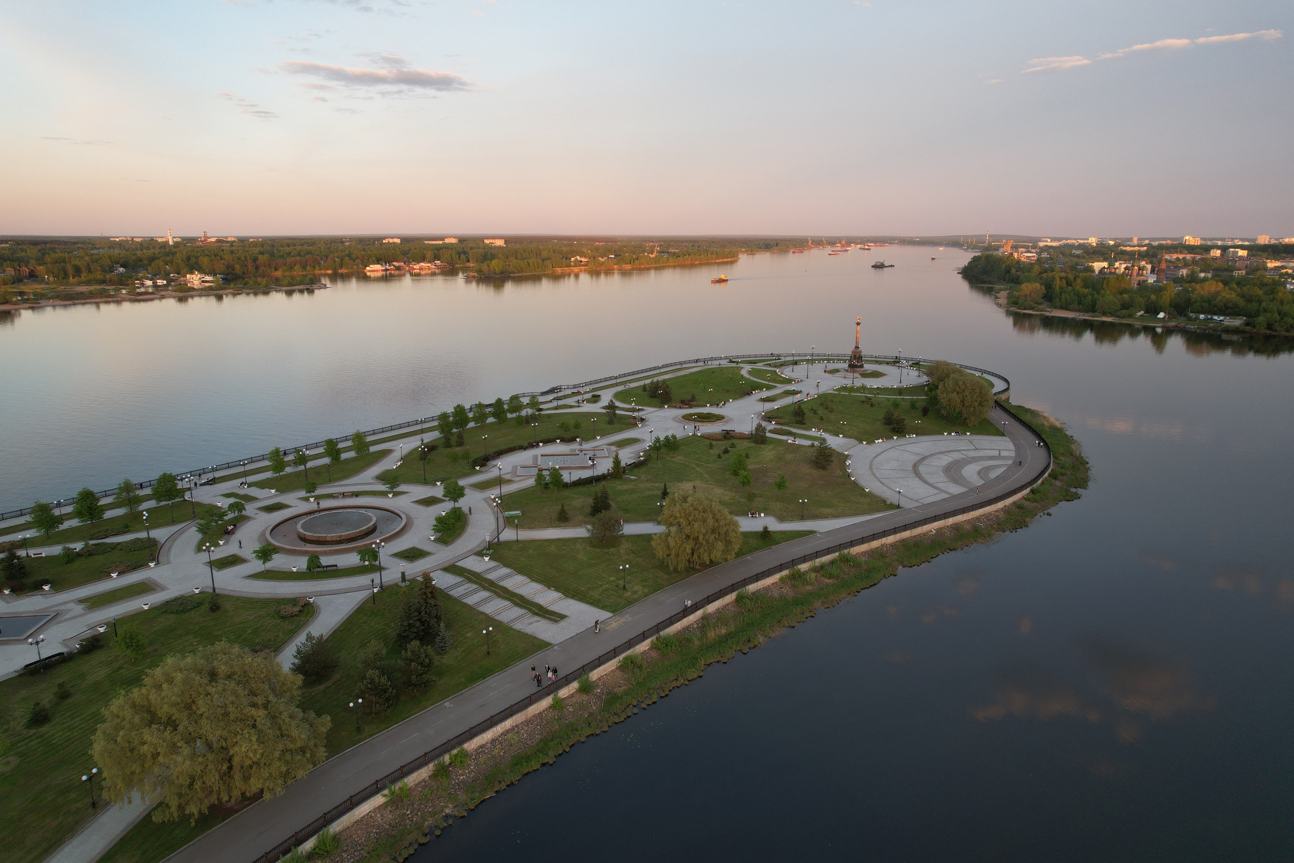 Аэросъёмка в Ярославле дрон квадрокоптер — портфолио Грибов Медиа. Фото и видеосъёмка в Ярославле | Грибов Медиа контент студия  — от 2500 ₽/час