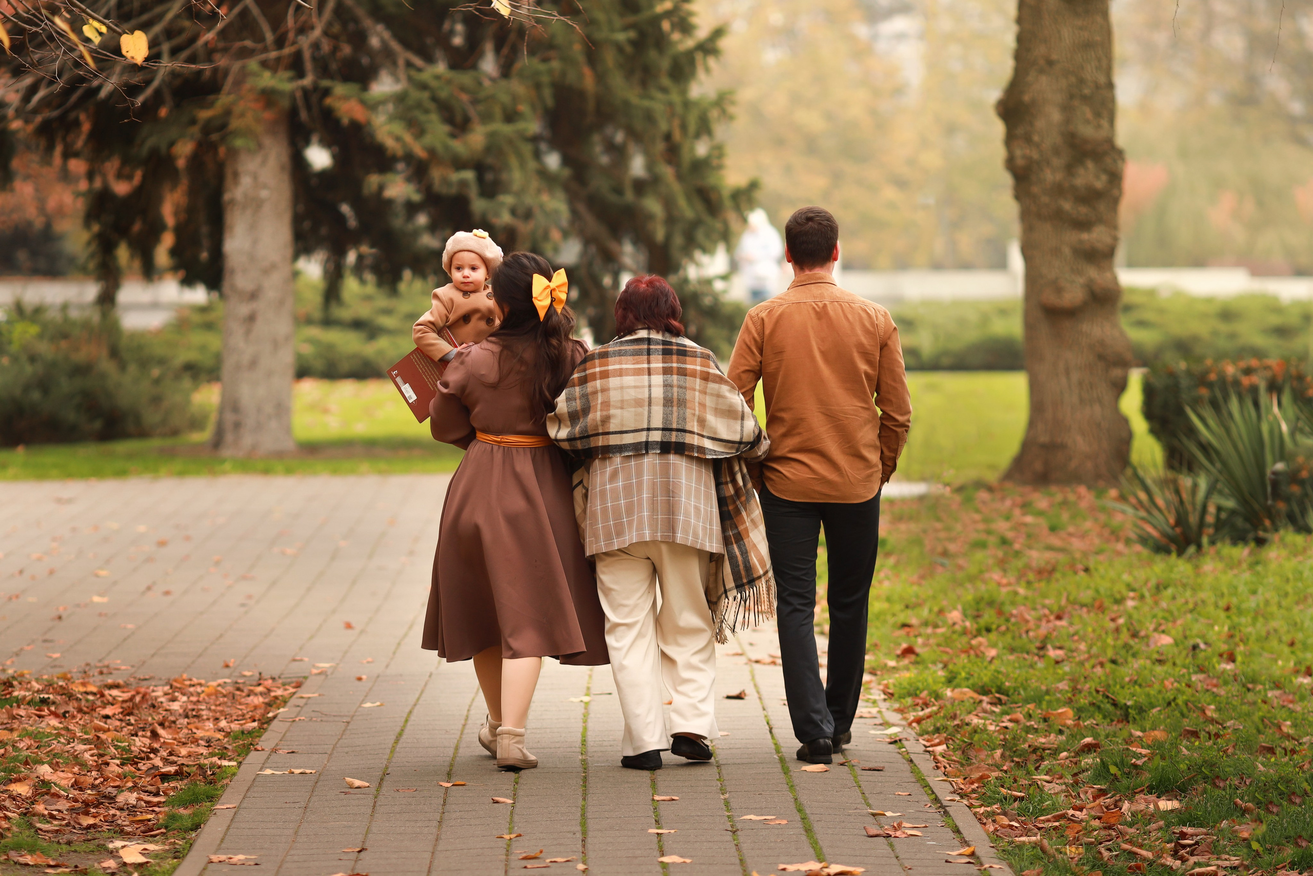 Семейная фотосессия на природе. Семейный и школьный фотограф в Краснодаре Юлия Избенко. Выпускные альбомы Краснодар