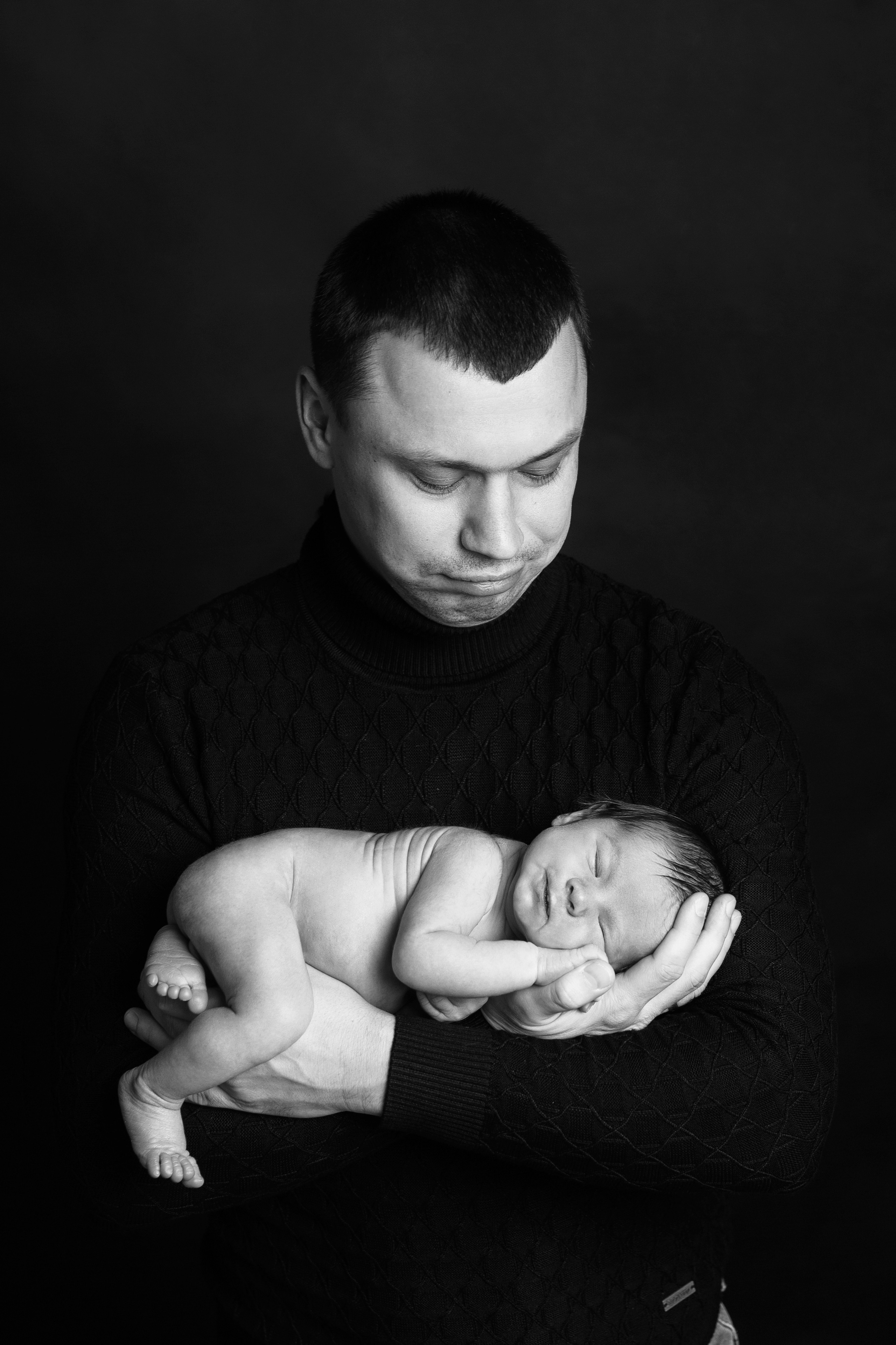 Фотограф новорожденных Йошкар-Ола Казань Чебоксары фотосессия новорожденных фотосессия новорожденного детский фотограф фото младенца детская фотосессия семейный фотограф в Йошкар-Оле Казани Чебоксарах newborn фотосессия фото младенца мальчика фото младенца девочки фотосессия с ребенком фотосессия младенцев фотограф младенцев фотографии детей фотосессия с сыном фотосессия с дочкой карточки для фотосессии новорожденных идеи для фотосессии по месяцам фотосессия новорожденных дома фотосессия новорожденного в студии фотостудия семейная фотосессия с новорожденным одежда для фотосессии новорожденного новорожденной мама и сын мама и дочь двойня новорожденная двойня королевская двойня фотосессия двойни фотосессия родителей новорожденного с новорожденным фото пальчиков фото пяточек самые милые фотографии маленькие пяточки маленькие ручки маленькие пальчики реквизит для фотосессии новорожденных фотосессия с живыми цветами фотосессия девочки с цветами фото с розами