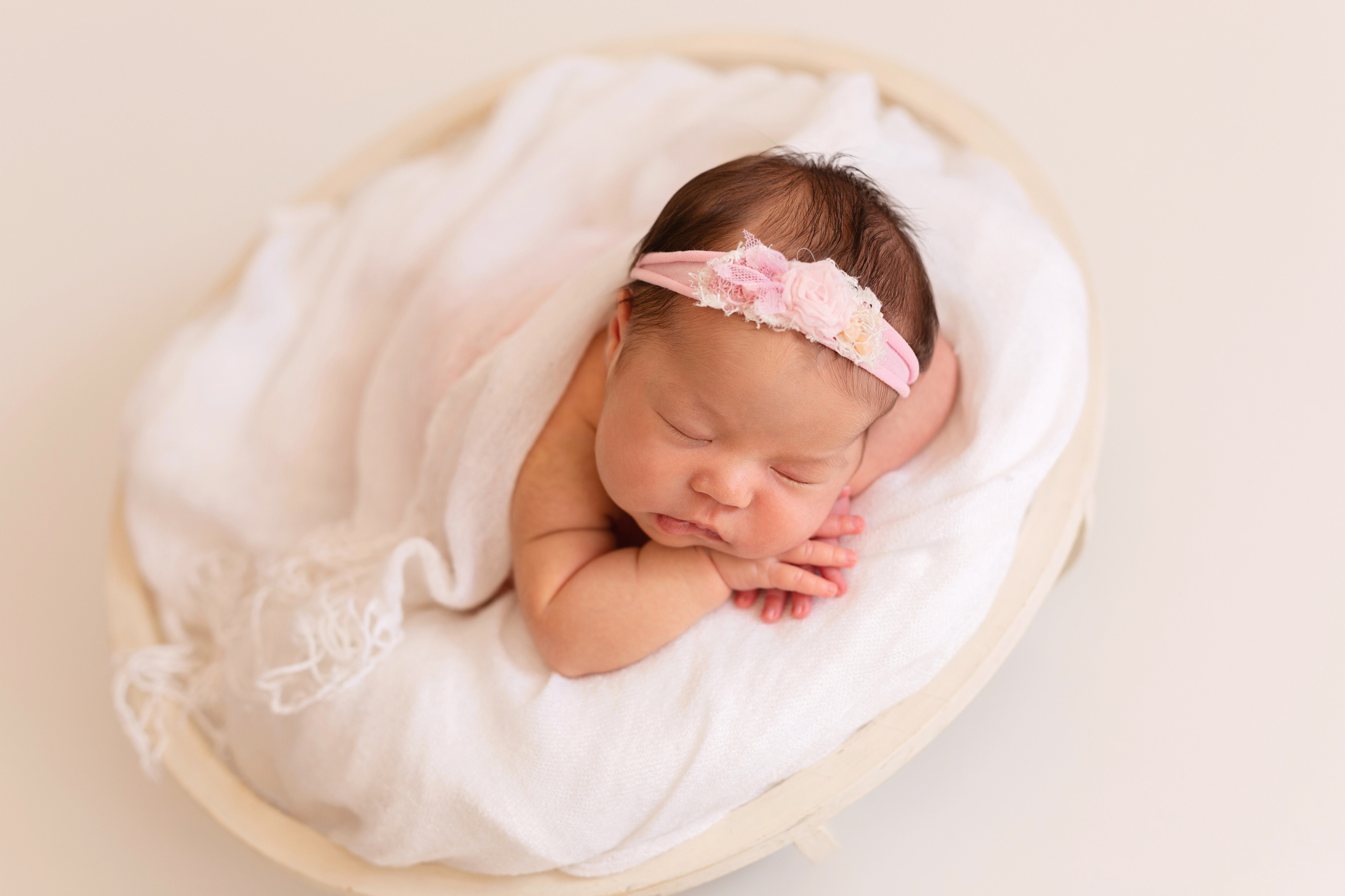 Фотограф новорожденных Йошкар-Ола Казань Чебоксары фотосессия новорожденных фотосессия новорожденного детский фотограф фото младенца детская фотосессия семейный фотограф в Йошкар-Оле Казани Чебоксарах newborn фотосессия фото младенца мальчика фото младенца девочки фотосессия с ребенком фотосессия младенцев фотограф младенцев фотографии детей фотосессия с сыном фотосессия с дочкой карточки для фотосессии новорожденных идеи для фотосессии по месяцам фотосессия новорожденных дома фотосессия новорожденного в студии фотостудия семейная фотосессия с новорожденным одежда для фотосессии новорожденного новорожденной мама и сын мама и дочь двойня новорожденная двойня королевская двойня фотосессия двойни фотосессия родителей новорожденного с новорожденным фото пальчиков фото пяточек самые милые фотографии маленькие пяточки маленькие ручки маленькие пальчики реквизит для фотосессии новорожденных фотосессия с живыми цветами фотосессия девочки с цветами фото с розами