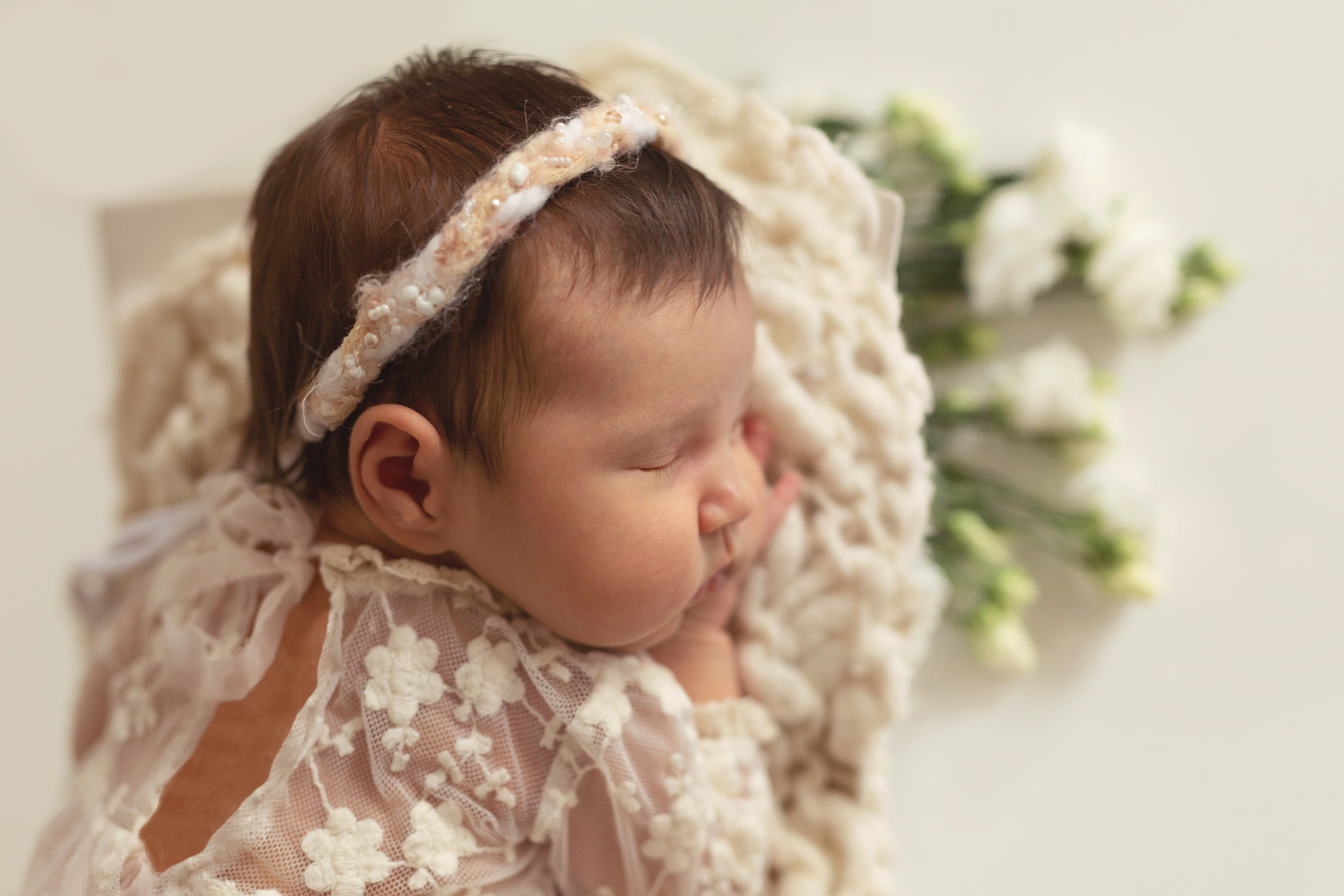 Фотограф новорожденных Йошкар-Ола Казань Чебоксары фотосессия новорожденных фотосессия новорожденного детский фотограф фото младенца детская фотосессия семейный фотограф в Йошкар-Оле Казани Чебоксарах newborn фотосессия фото младенца мальчика фото младенца девочки фотосессия с ребенком фотосессия младенцев фотограф младенцев фотографии детей фотосессия с сыном фотосессия с дочкой карточки для фотосессии новорожденных идеи для фотосессии по месяцам фотосессия новорожденных дома фотосессия новорожденного в студии фотостудия семейная фотосессия с новорожденным одежда для фотосессии новорожденного новорожденной мама и сын мама и дочь двойня новорожденная двойня королевская двойня фотосессия двойни фотосессия родителей новорожденного с новорожденным фото пальчиков фото пяточек самые милые фотографии маленькие пяточки маленькие ручки маленькие пальчики реквизит для фотосессии новорожденных фотосессия с живыми цветами фотосессия девочки с цветами фото с розами