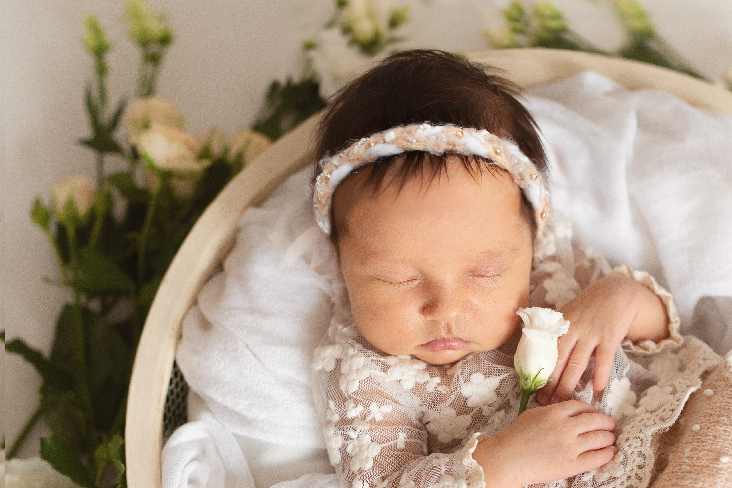 Фотограф новорожденных Йошкар-Ола Казань Чебоксары фотосессия новорожденных фотосессия новорожденного детский фотограф фото младенца детская фотосессия семейный фотограф в Йошкар-Оле Казани Чебоксарах newborn фотосессия фото младенца мальчика фото младенца девочки фотосессия с ребенком фотосессия младенцев фотограф младенцев фотографии детей фотосессия с сыном фотосессия с дочкой карточки для фотосессии новорожденных идеи для фотосессии по месяцам фотосессия новорожденных дома фотосессия новорожденного в студии фотостудия семейная фотосессия с новорожденным одежда для фотосессии новорожденного новорожденной мама и сын мама и дочь двойня новорожденная двойня королевская двойня фотосессия двойни фотосессия родителей новорожденного с новорожденным фото пальчиков фото пяточек самые милые фотографии маленькие пяточки маленькие ручки маленькие пальчики реквизит для фотосессии новорожденных фотосессия с живыми цветами фотосессия девочки с цветами фото с розами