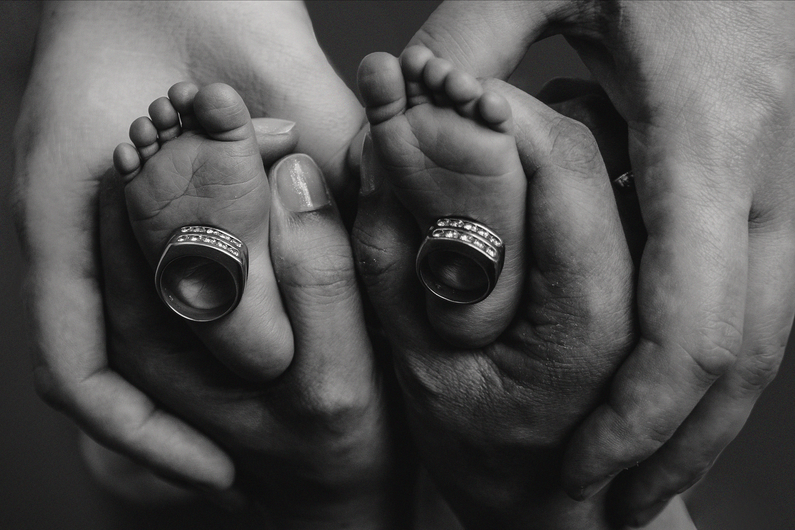 Фотограф новорожденных Йошкар-Ола Казань Чебоксары фотосессия новорожденных фотосессия новорожденного детский фотограф фото младенца детская фотосессия семейный фотограф в Йошкар-Оле Казани Чебоксарах newborn фотосессия фото младенца мальчика фото младенца девочки фотосессия с ребенком фотосессия младенцев фотограф младенцев фотографии детей фотосессия с сыном фотосессия с дочкой карточки для фотосессии новорожденных идеи для фотосессии по месяцам фотосессия новорожденных дома фотосессия новорожденного в студии фотостудия семейная фотосессия с новорожденным одежда для фотосессии новорожденного новорожденной мама и сын мама и дочь двойня новорожденная двойня королевская двойня фотосессия двойни фотосессия родителей новорожденного с новорожденным фото пальчиков фото пяточек самые милые фотографии маленькие пяточки маленькие ручки маленькие пальчики реквизит для фотосессии новорожденных 