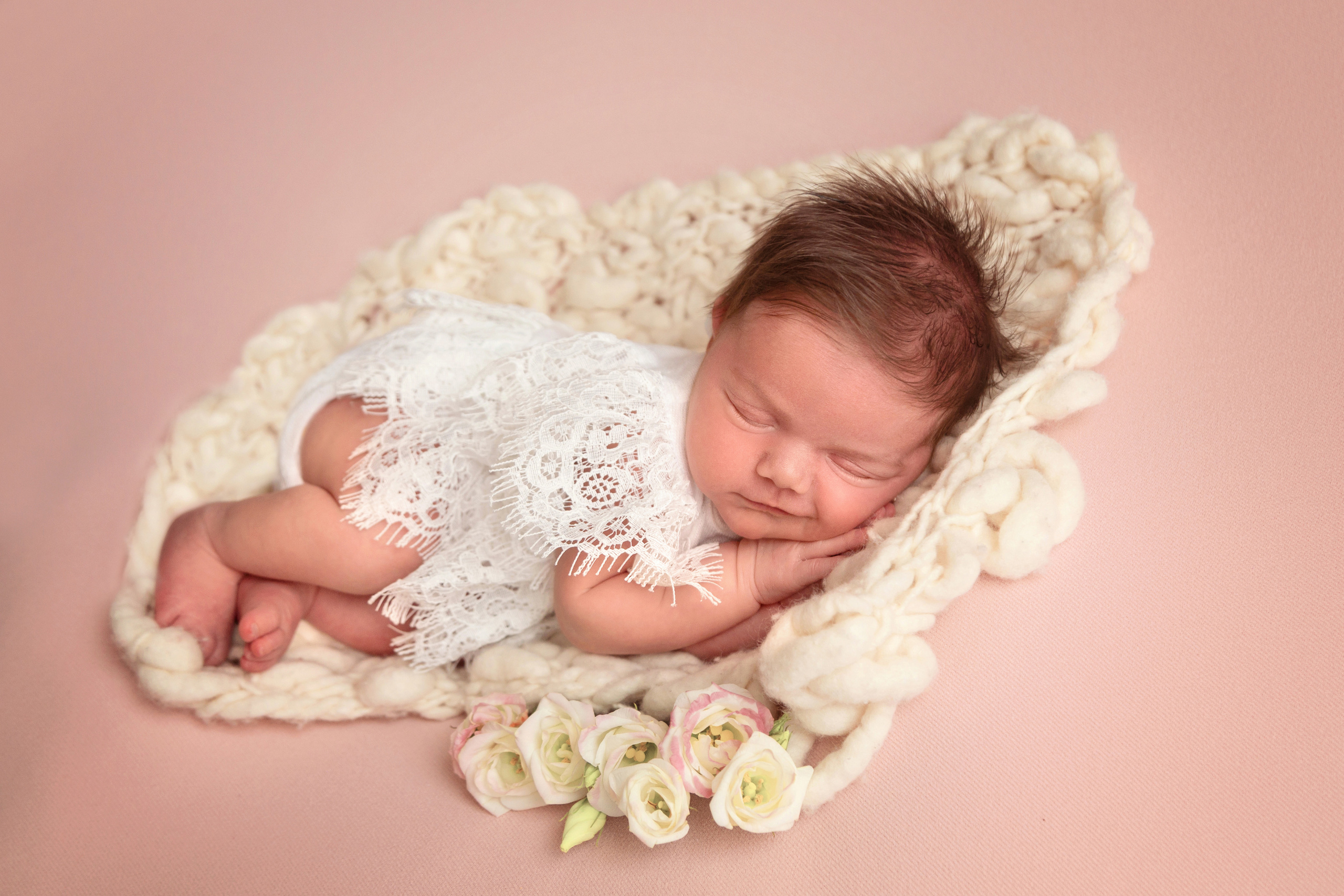 Фотограф новорожденных Йошкар-Ола Казань Чебоксары фотосессия новорожденных фотосессия новорожденного детский фотограф фото младенца детская фотосессия семейный фотограф в Йошкар-Оле Казани Чебоксарах newborn фотосессия фото младенца мальчика фото младенца девочки фотосессия с ребенком фотосессия младенцев фотограф младенцев фотографии детей фотосессия с сыном фотосессия с дочкой карточки для фотосессии новорожденных идеи для фотосессии по месяцам фотосессия новорожденных дома фотосессия новорожденного в студии фотостудия семейная фотосессия с новорожденным одежда для фотосессии новорожденного новорожденной мама и сын мама и дочь двойня новорожденная двойня королевская двойня фотосессия двойни фотосессия родителей новорожденного с новорожденным