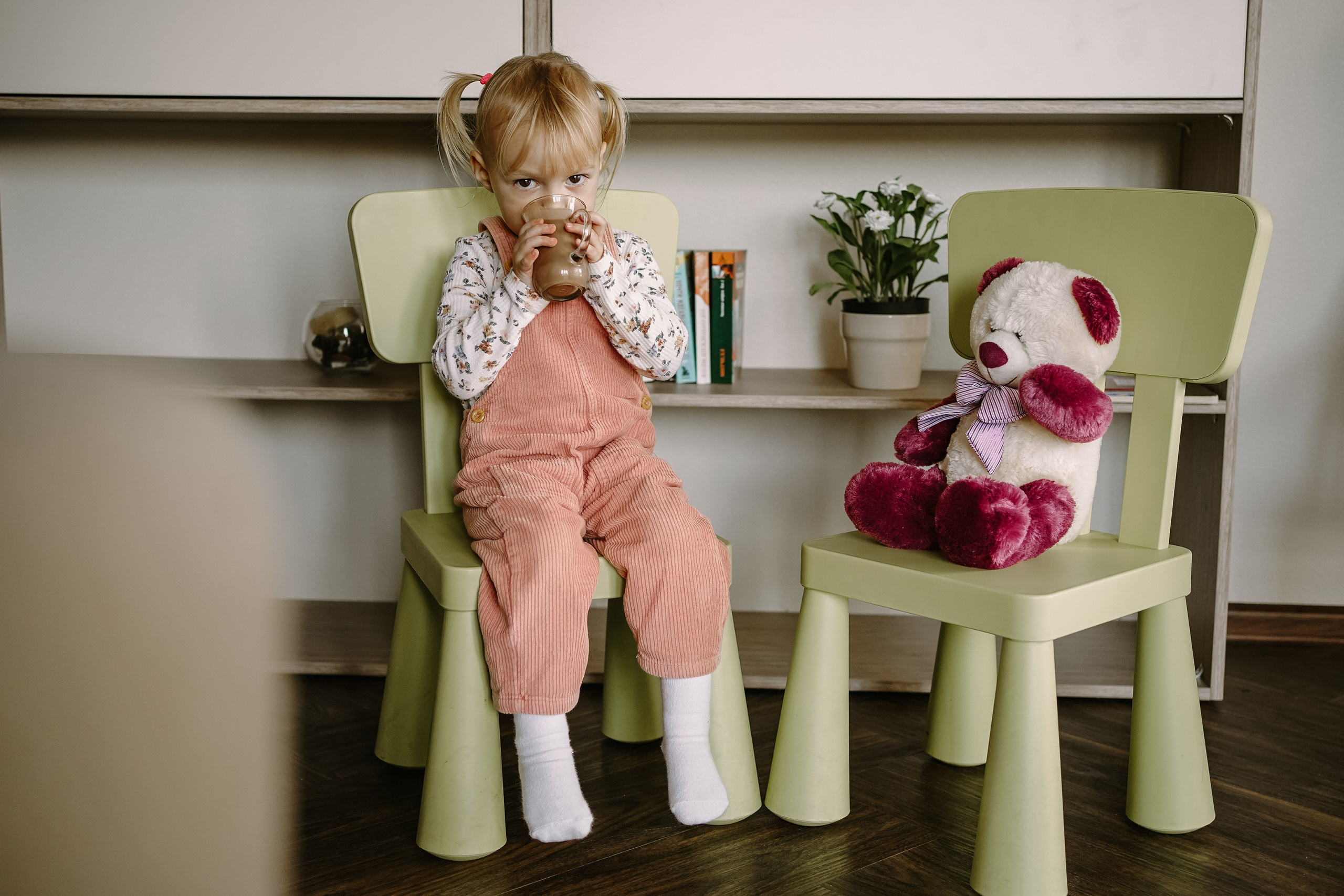 Карина, Андрей, Эмили. Главная