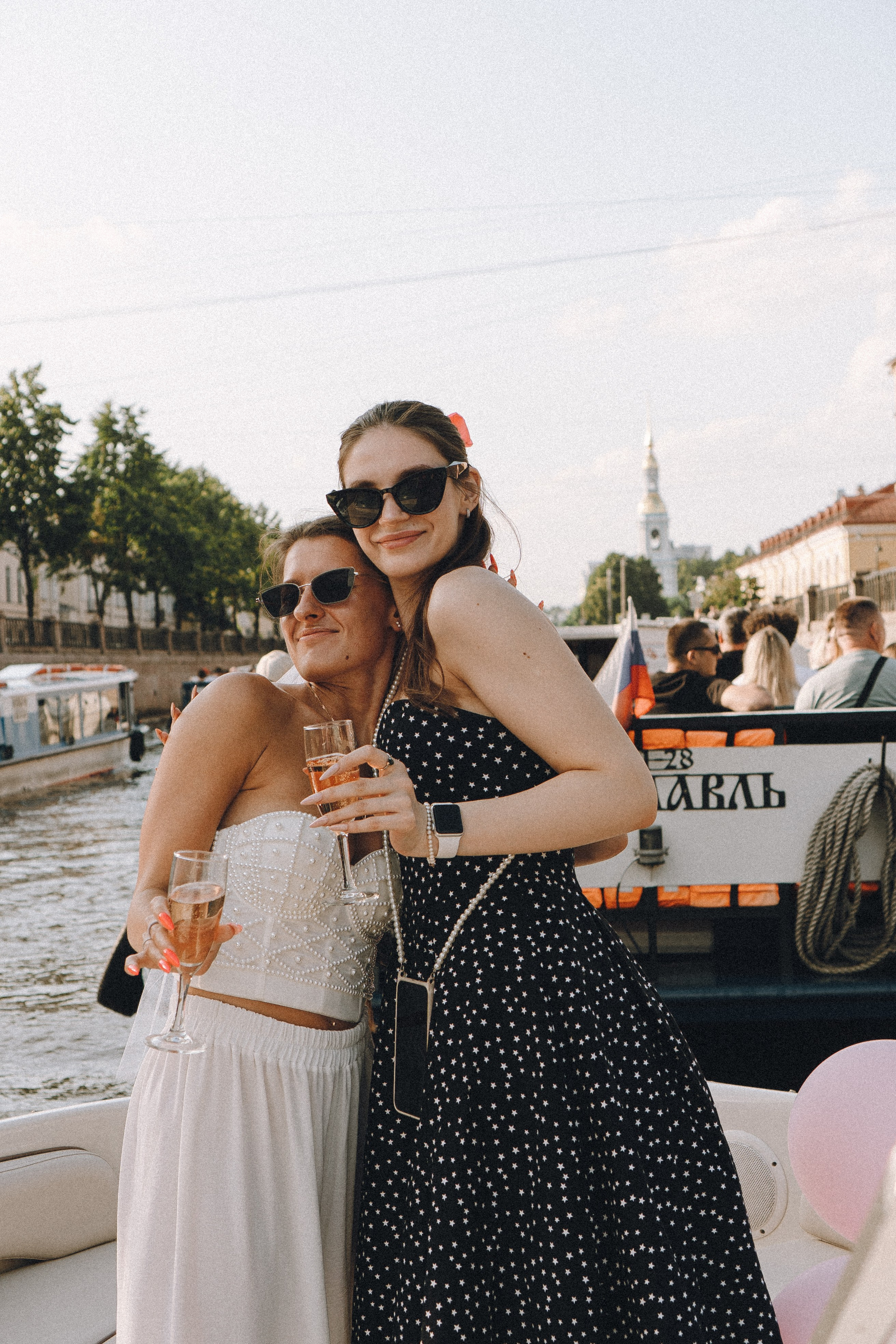ДЕВИЧНИК НА КАТЕРЕ. Профессиональный фотограф, Санкт-Петербург — Виктория Богомолова