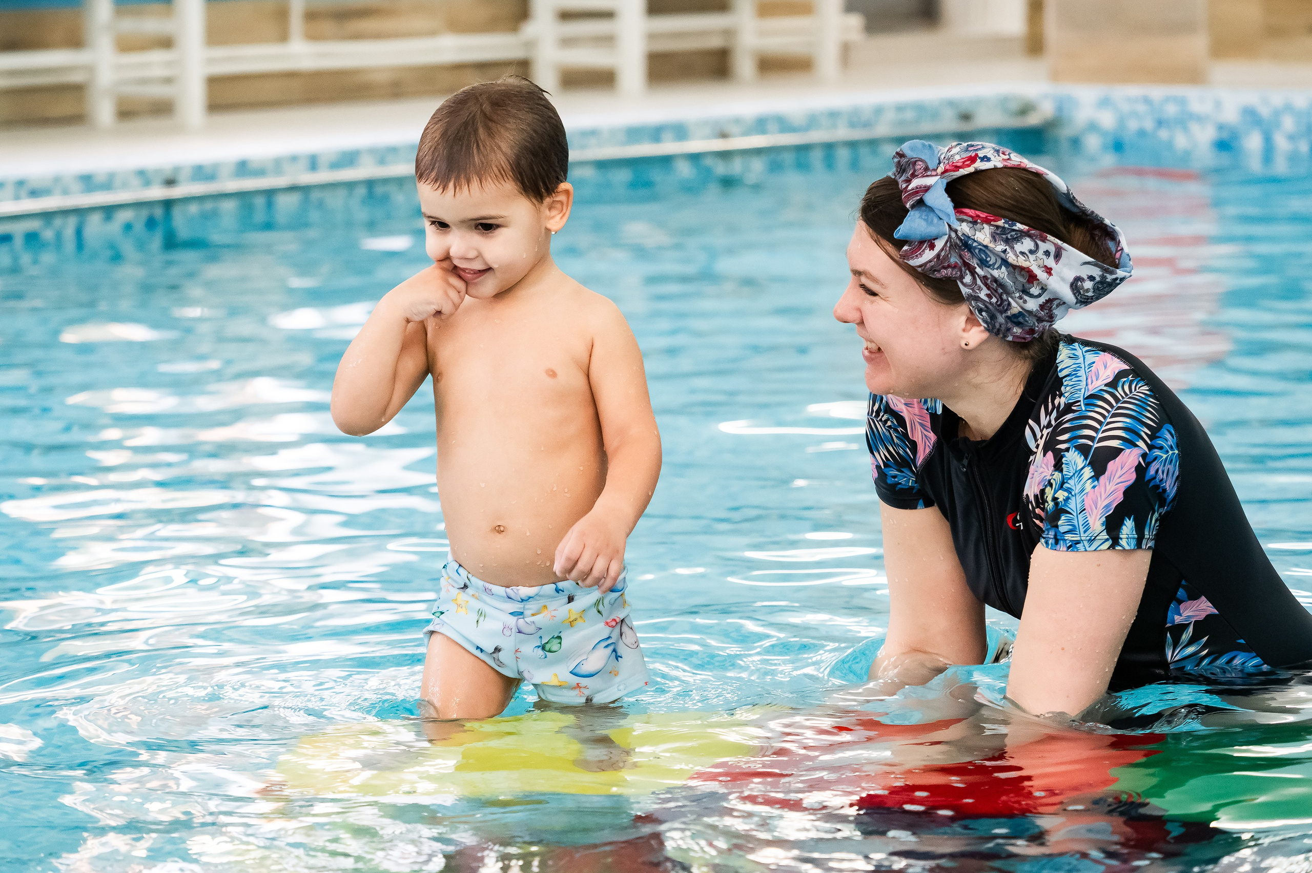 Грудничковое плавание. Репортажный, семейный и детский фотограф в Пензе и Заречном Арина Ермилова. Картины барельеф на заказ