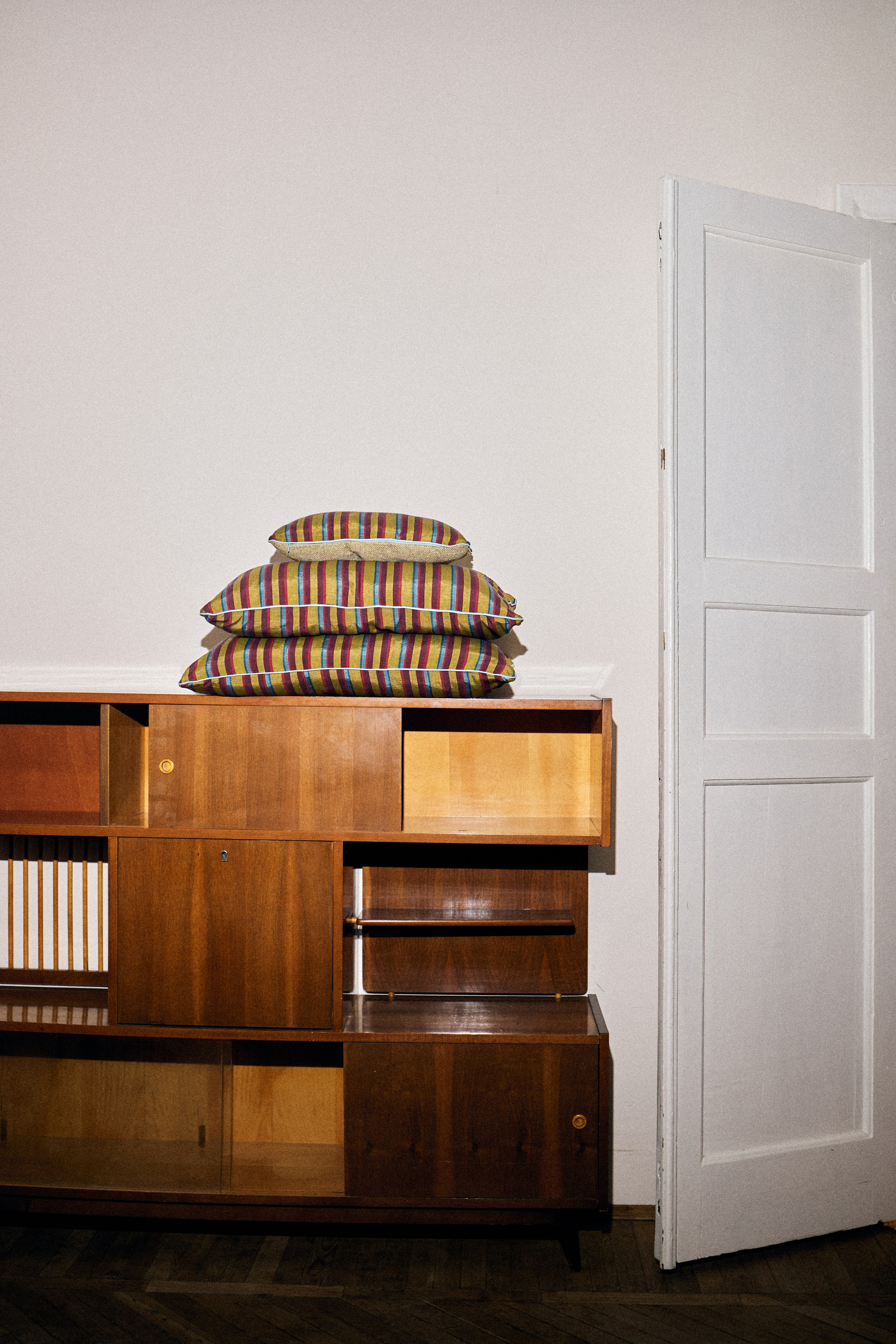 Olesha — текстиль для дома. Декоратор интерьеров Ксения Левдикова