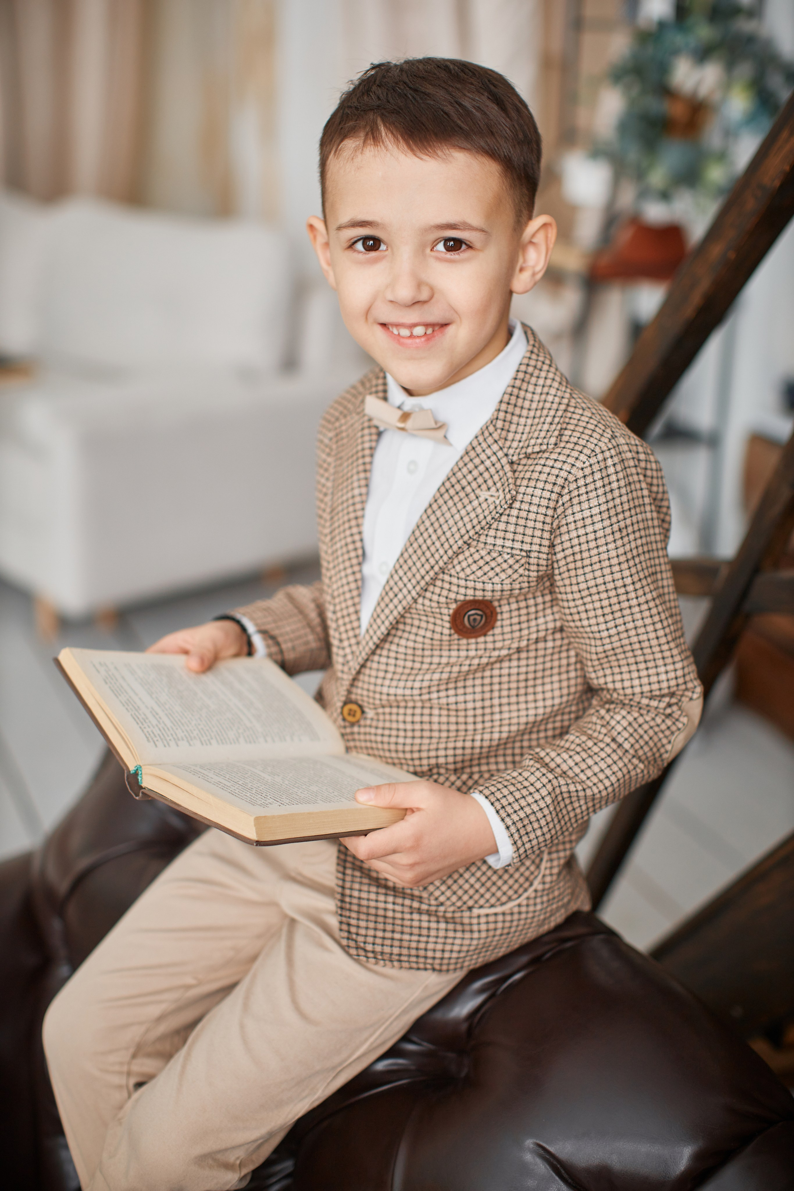 Портреты. Выпускные альбомы в городе Курган для всех