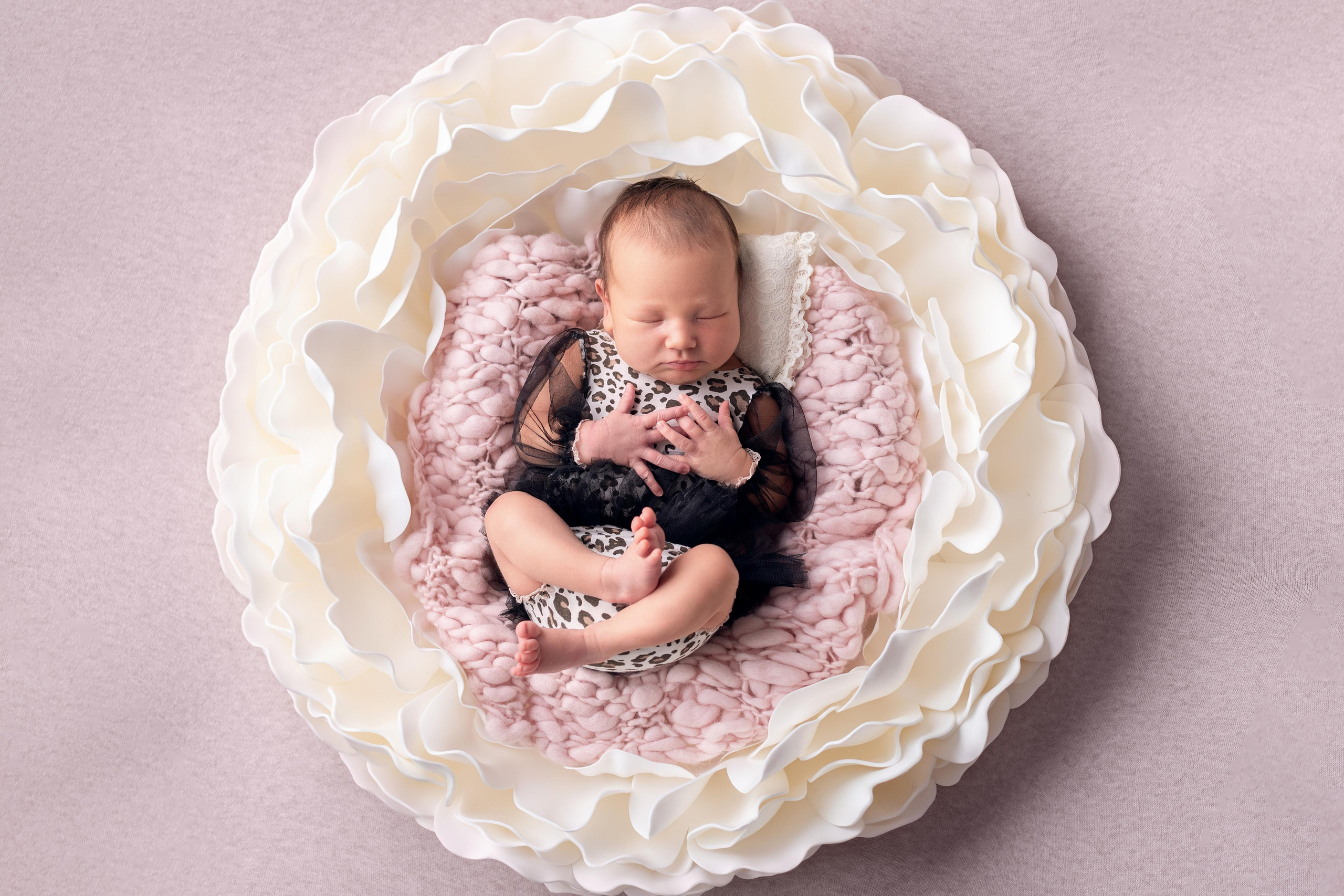 Фотограф новорожденных в городе Екатеринбург, Дегтярск, Ревда newborn. Фотограф новорожденных в Екатеринбурге Анастасия Карманова