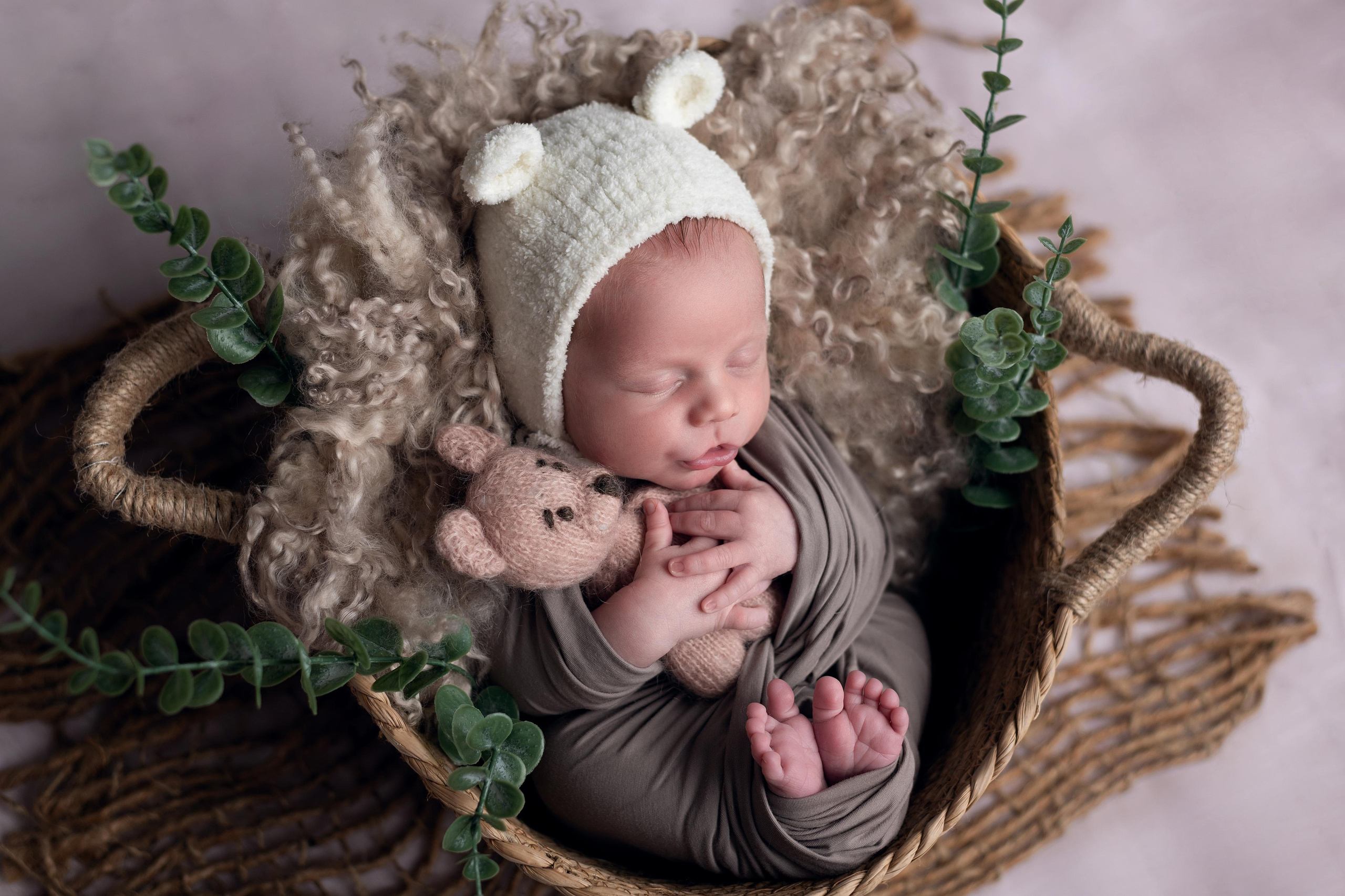 Фотограф новорожденных в городе Екатеринбург, Дегтярск, Ревда newborn. Фотограф новорожденных в Екатеринбурге Анастасия Карманова
