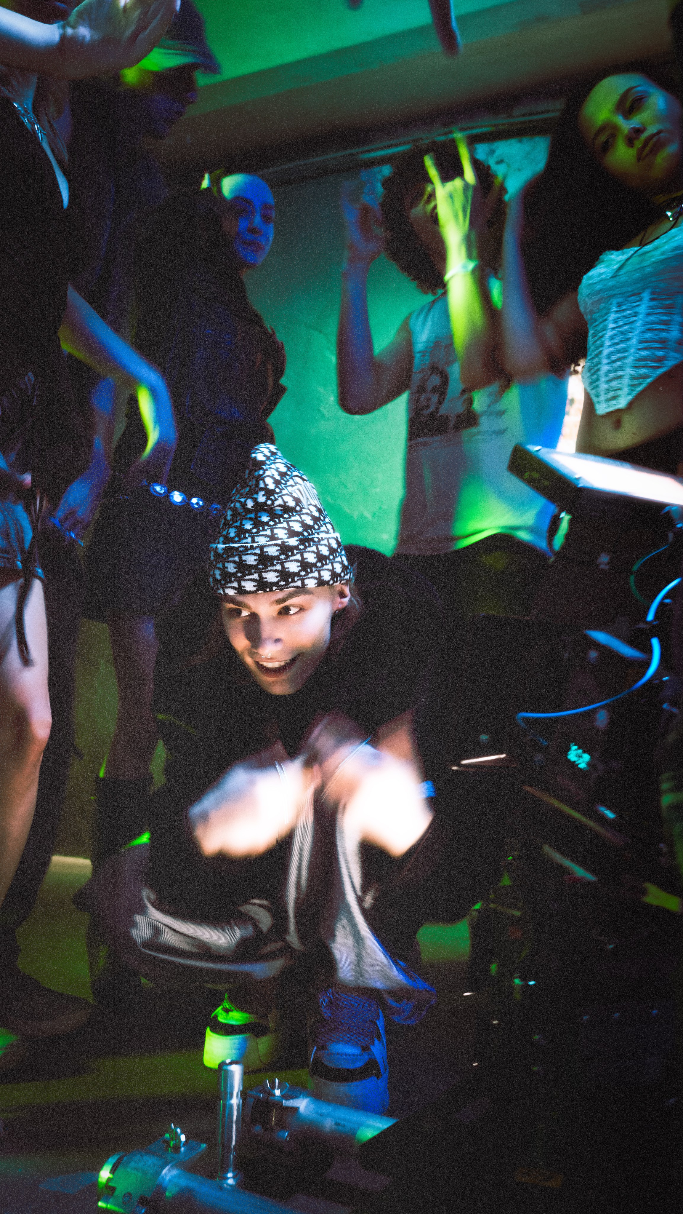 Nkeeei Shilovets Uniqe Wipo. ART фотограф NBIRDIE