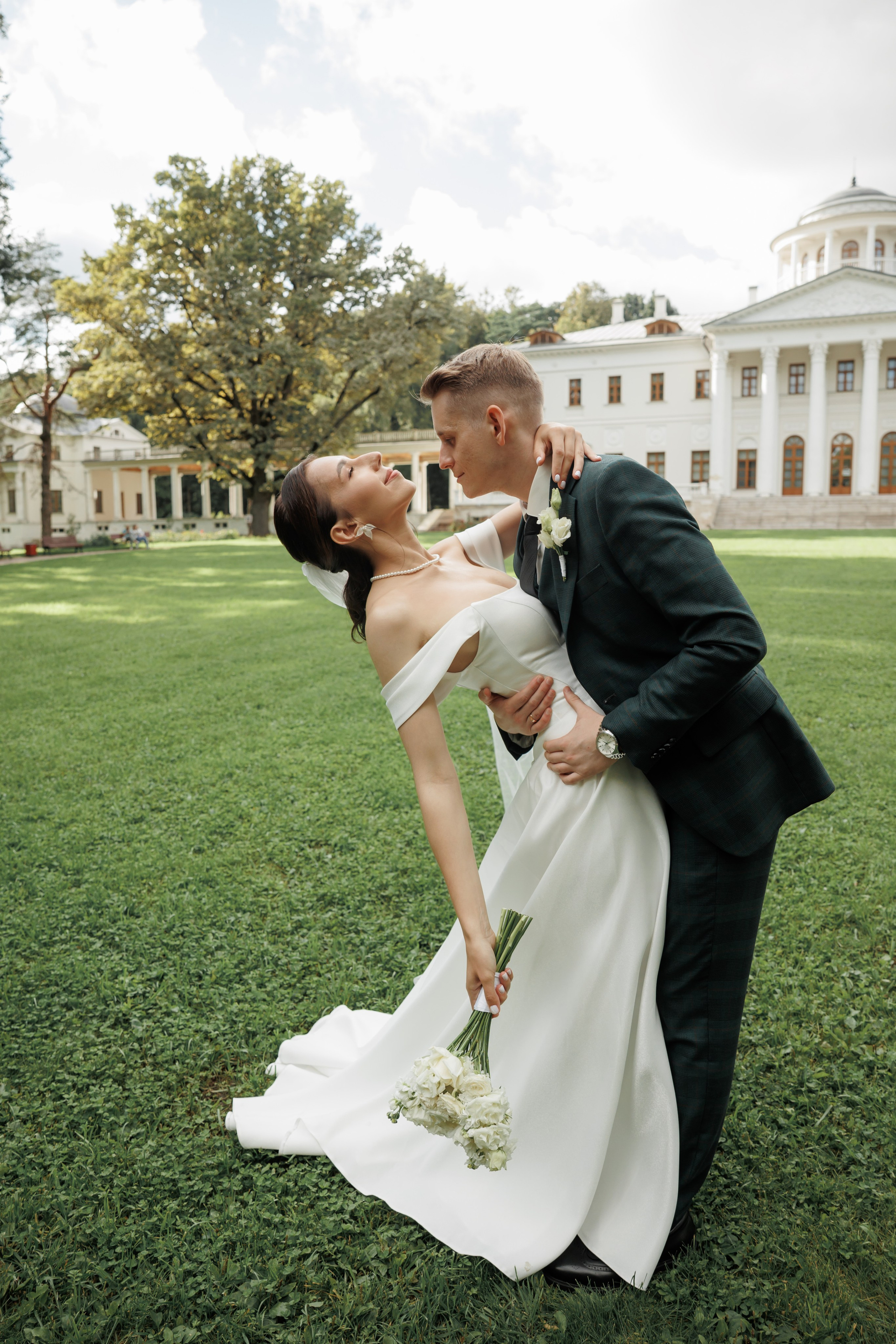 Регистрация в отеле Fish Point, ЗАГС Бутово, прогулка в Остафьево. Свадебный и репортажный фотограф (Москва, Королев и другие)