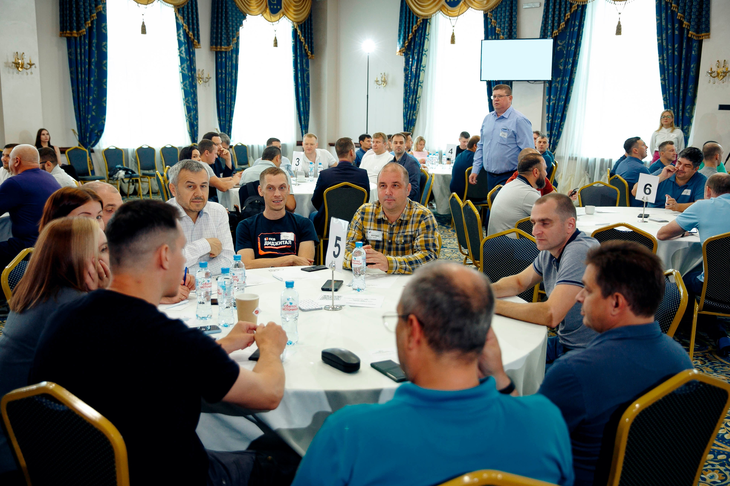 Тимбилдинг в «Royal Hotel». Ваш репортажный фотограф Артемий Антонов