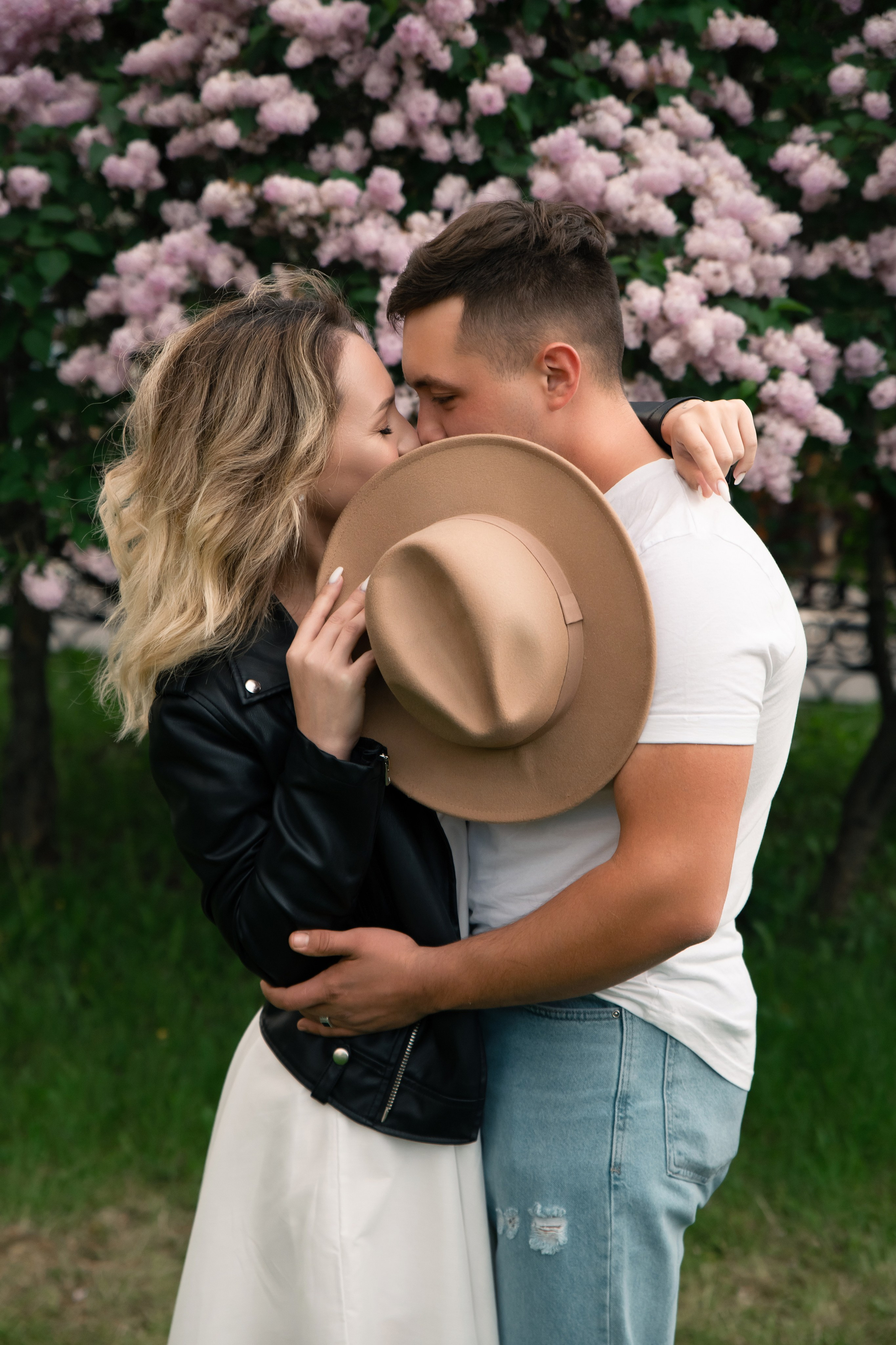 Love story сирень Ульяна и Никита. Саенко Людмила Фотограф из Тулы