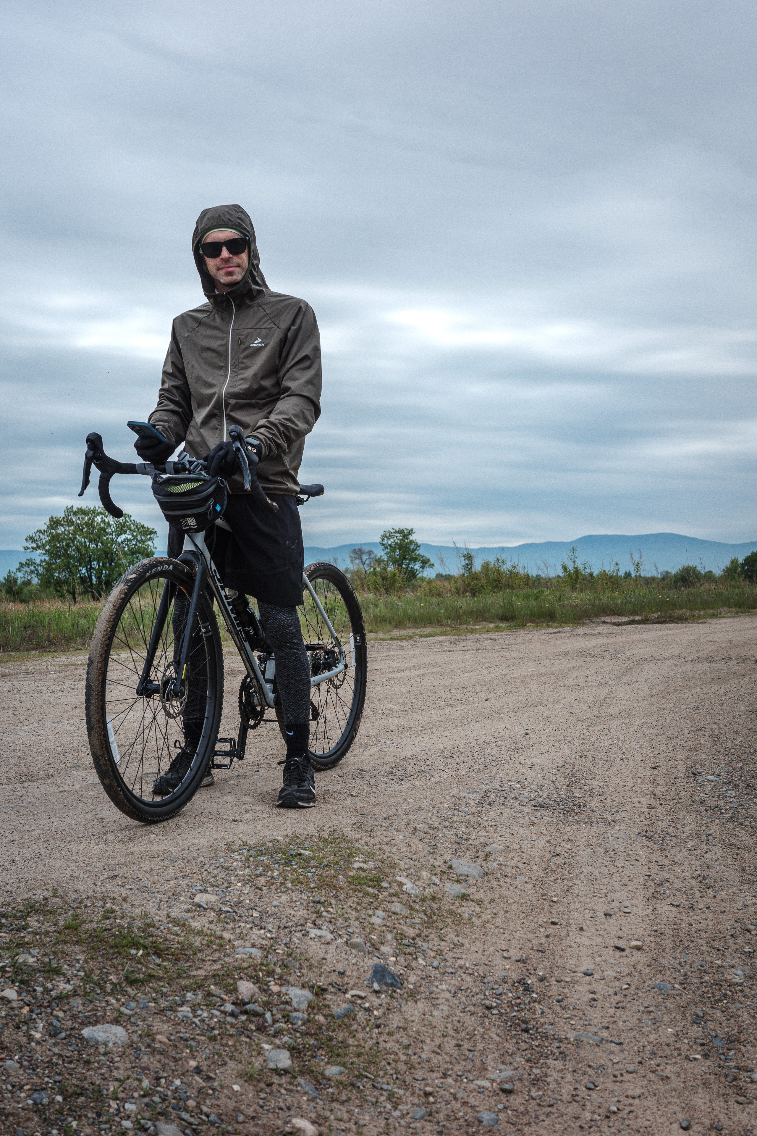 С Димой Уссурийский остров. Фото журналист