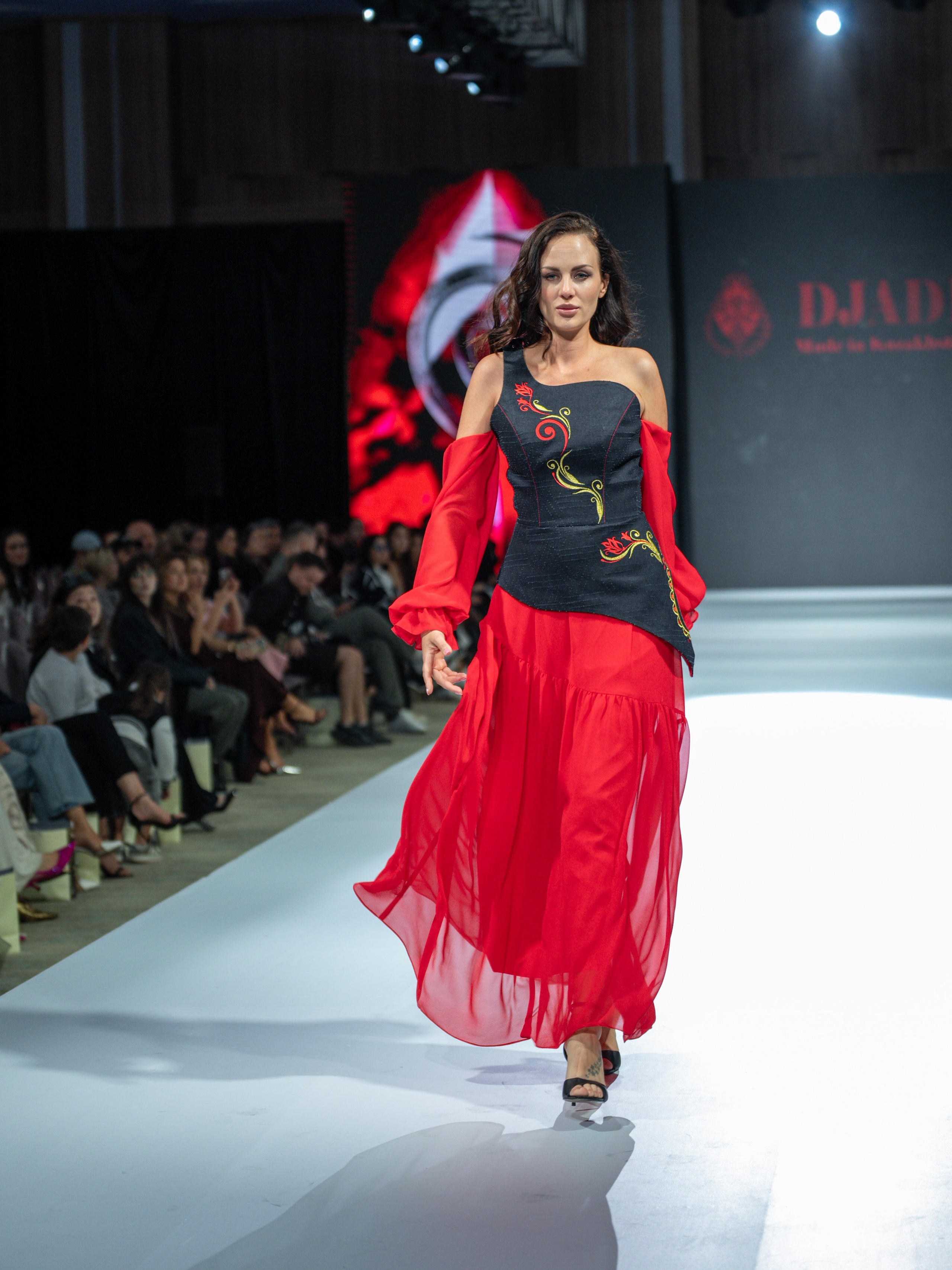EURASIAN FASHION WEEK DJADI. Сайт Алматинского НЮ АРТ, будуар и фэшн фотографа Дениса Карпенко