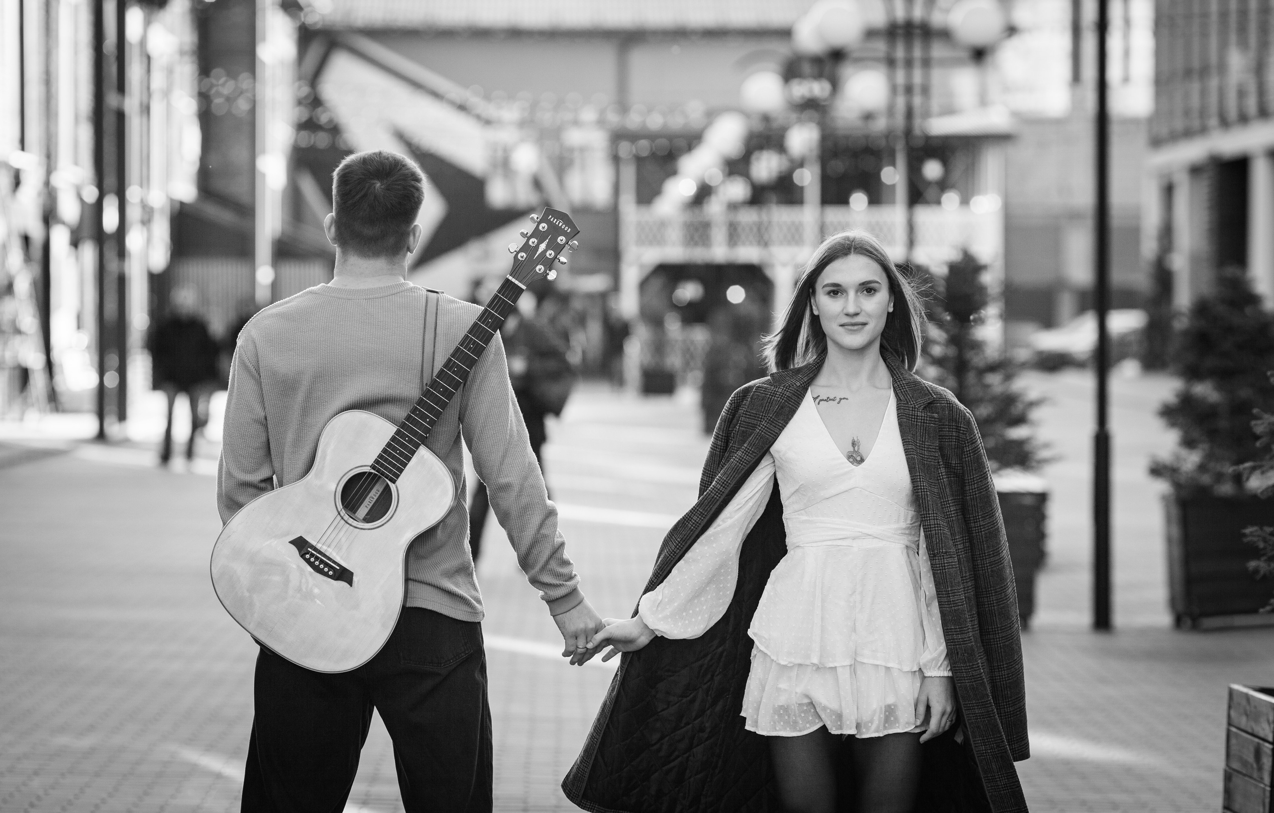 В+Л ЧБ. Фотохудожник Артём Парамонов