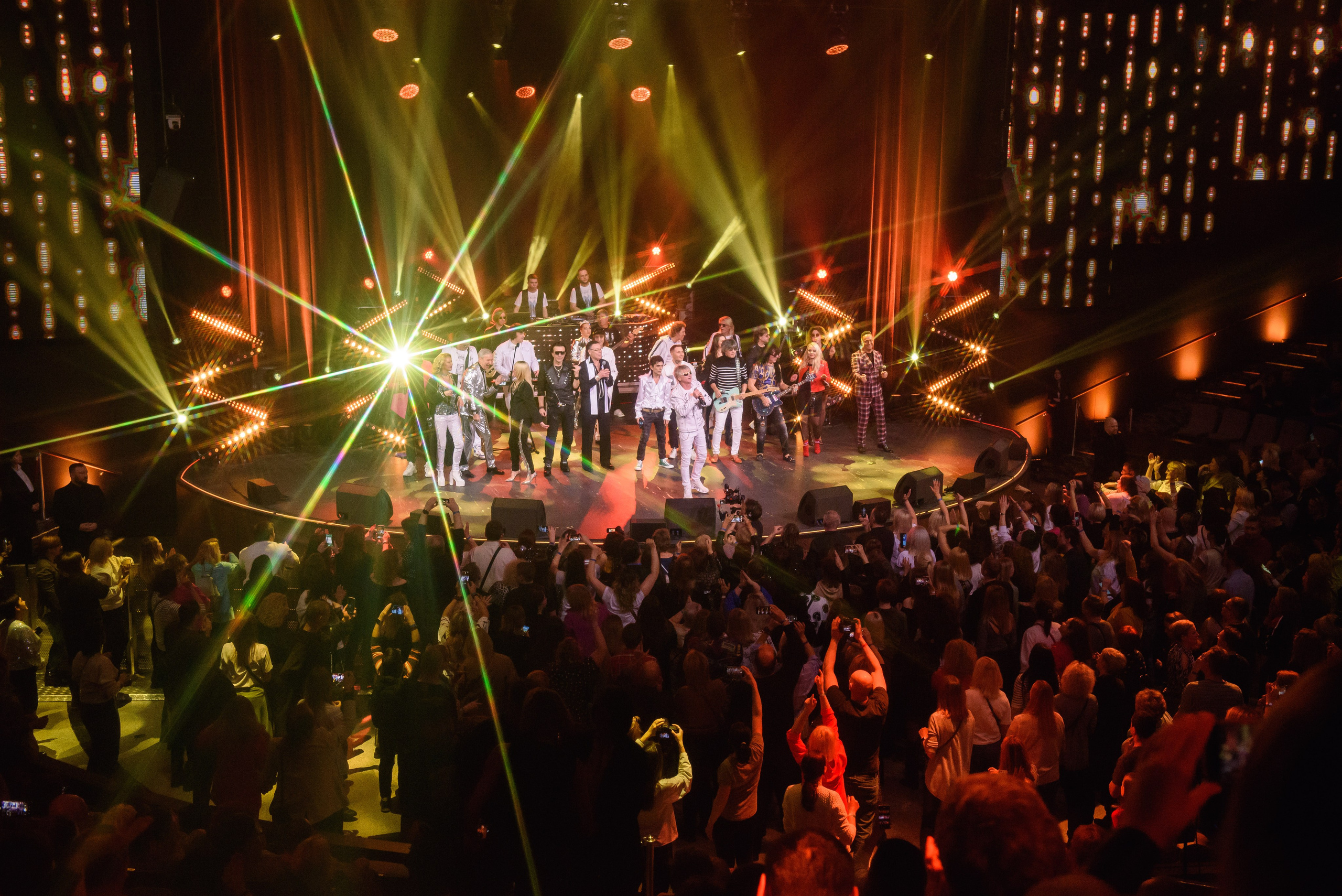 Дискотека СССР. «Сладкий сон» и Сергей Васюта — «Имена на все времена». Бренд-фотограф для экспертов и блогеров в Москве Влада Горбовская