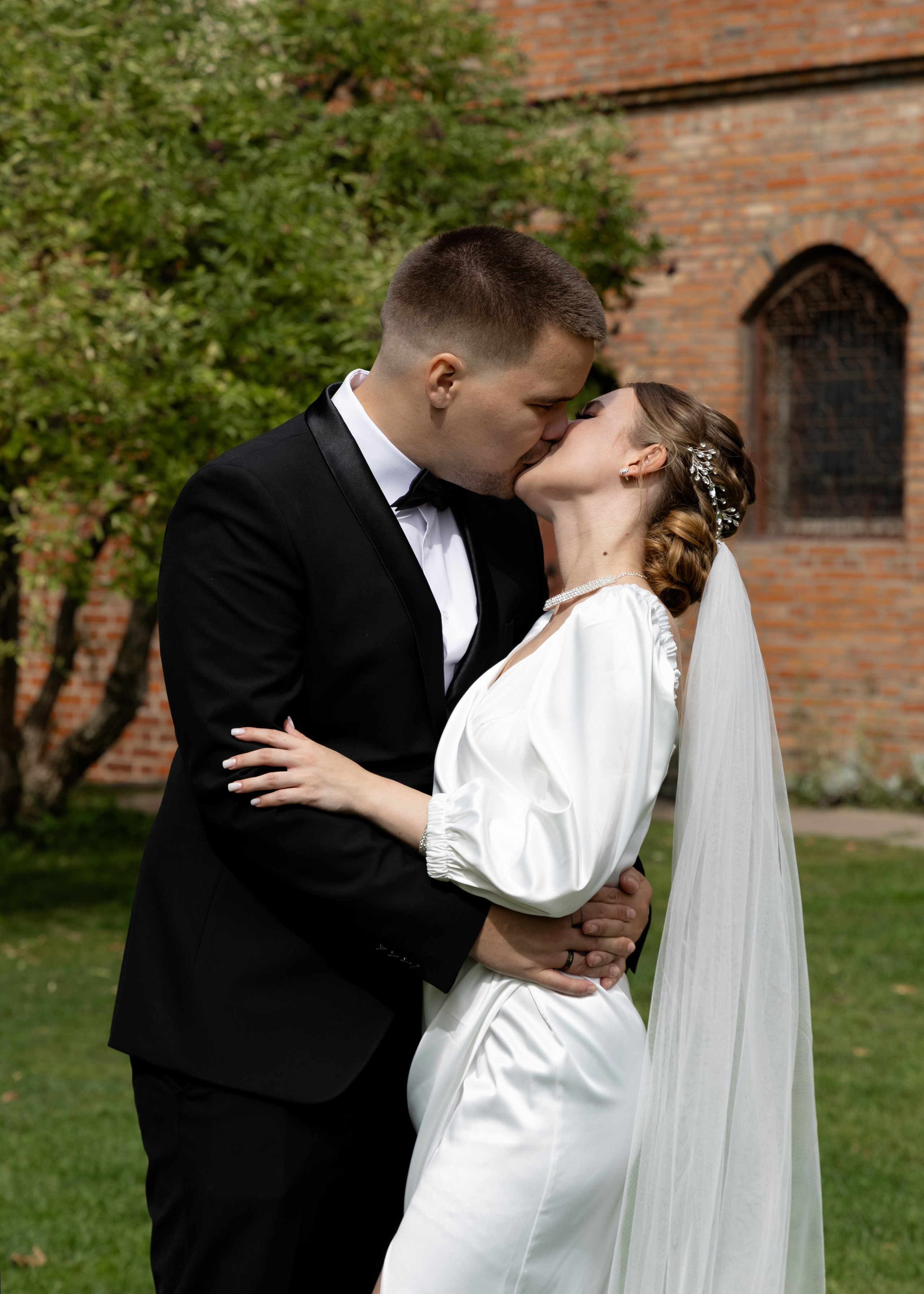 Свадебная прогулка в Калининграде | Арина & Максим. Фотограф в Калининграде Сокирко Светлана