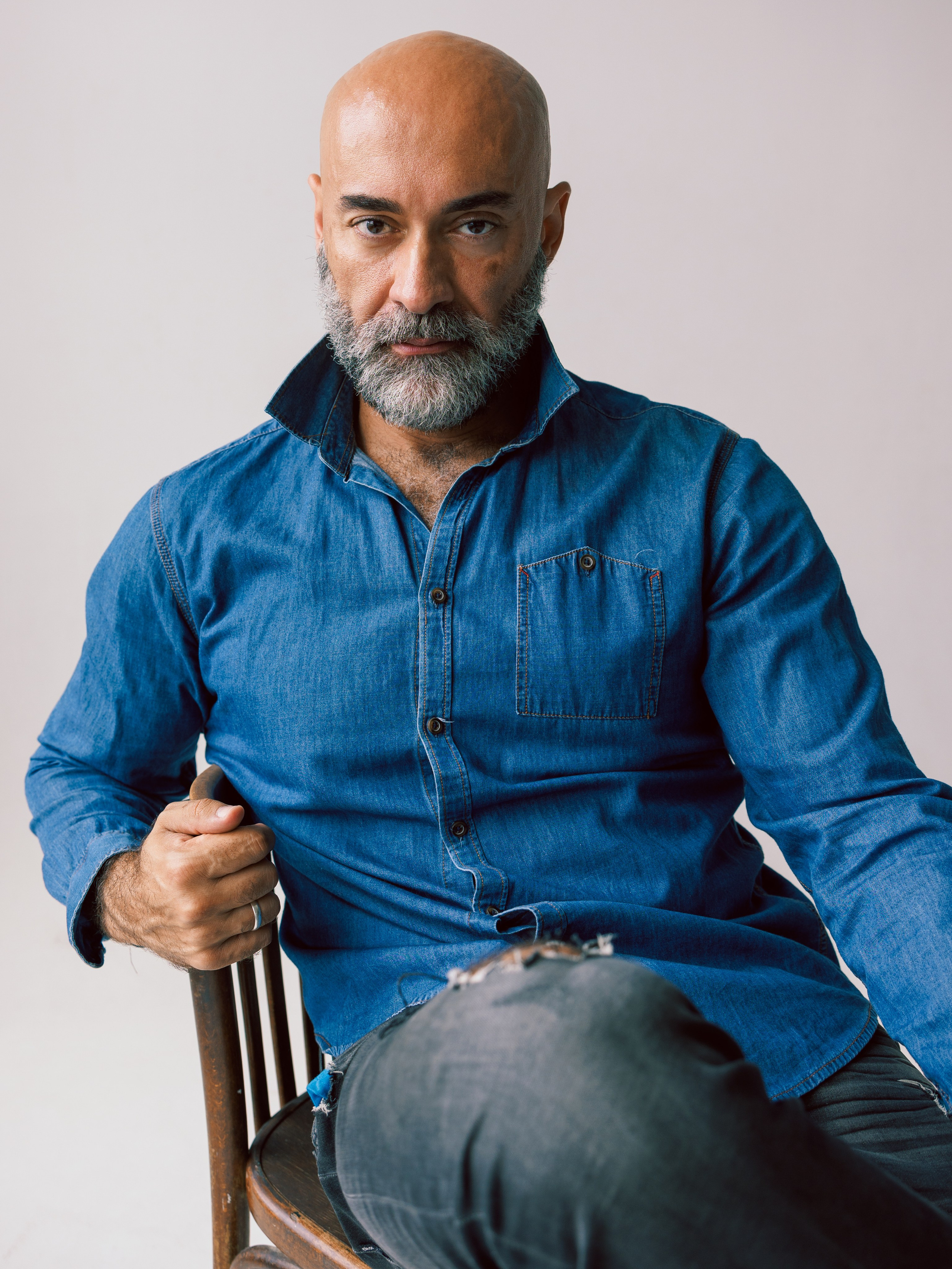 МУЖСКОЙ ПОРТРЕТ. Портретный фотограф в Москве — Янка Шемшурова