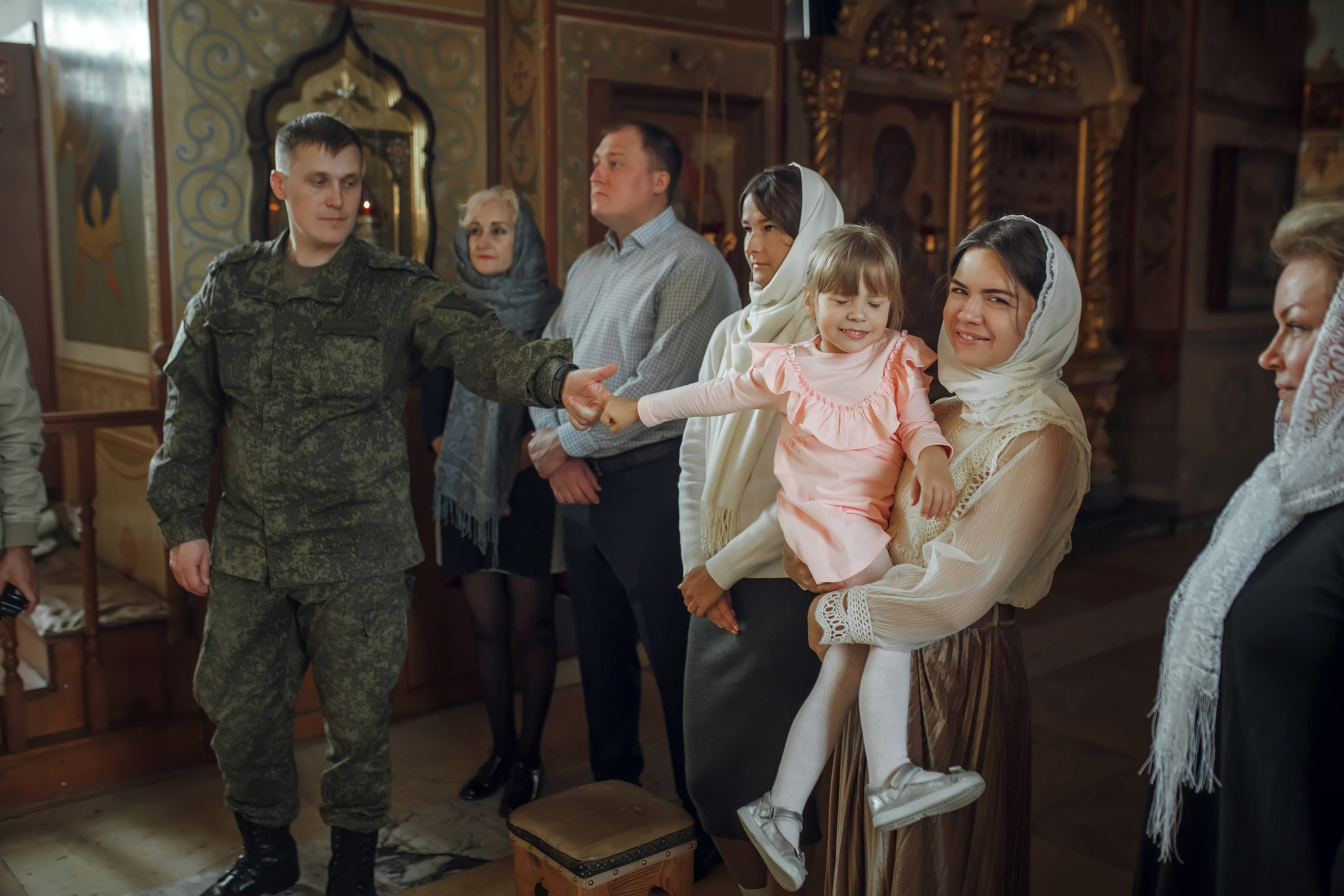 Крещение Мирославы. Фотограф на Крещение, семейный фотограф в Москве