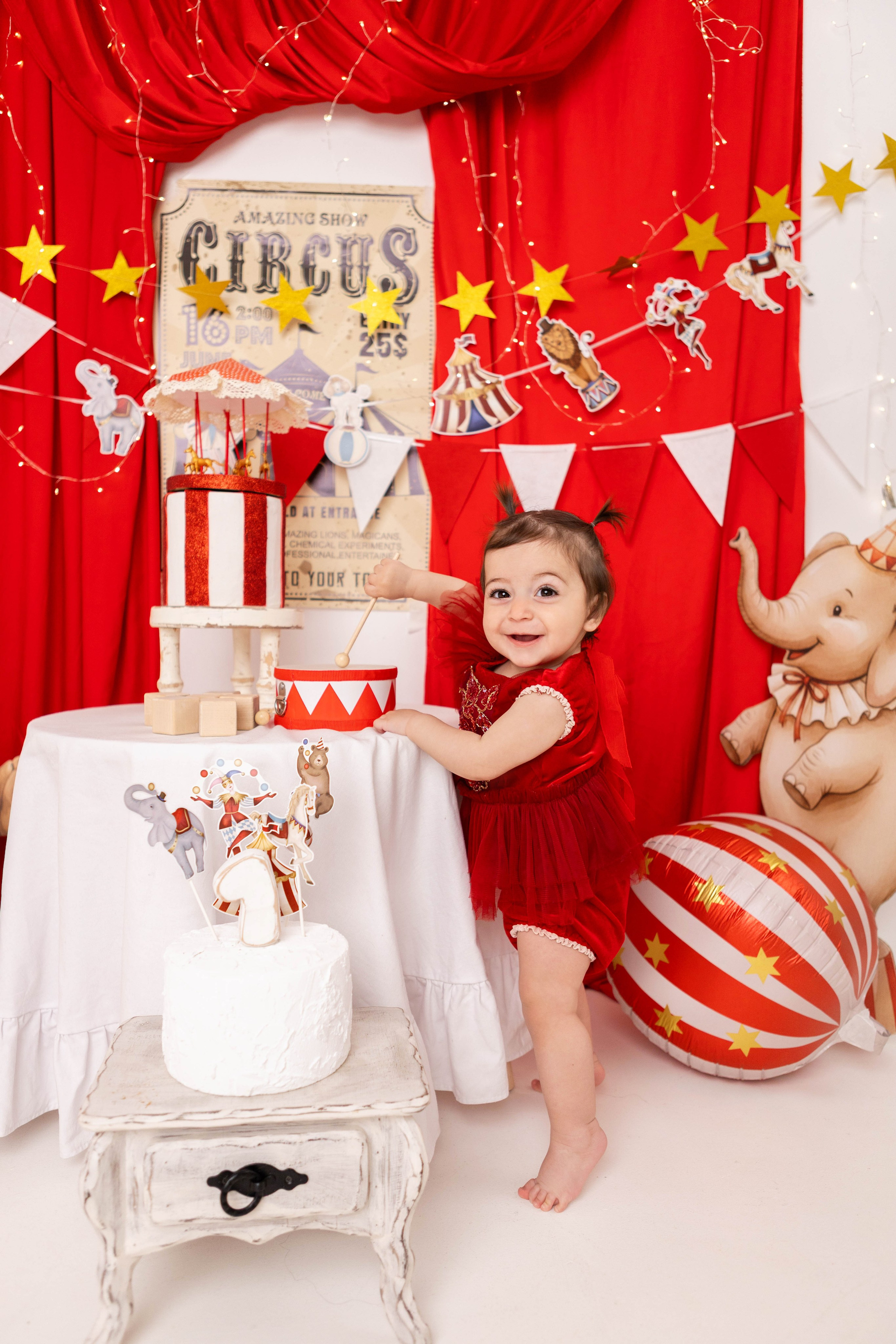 Лилит 1 год. Фотостудия «Mom baby» (Цирк). Свадебный семейный и детский фотограф в Краснодаре Карина Федоровская