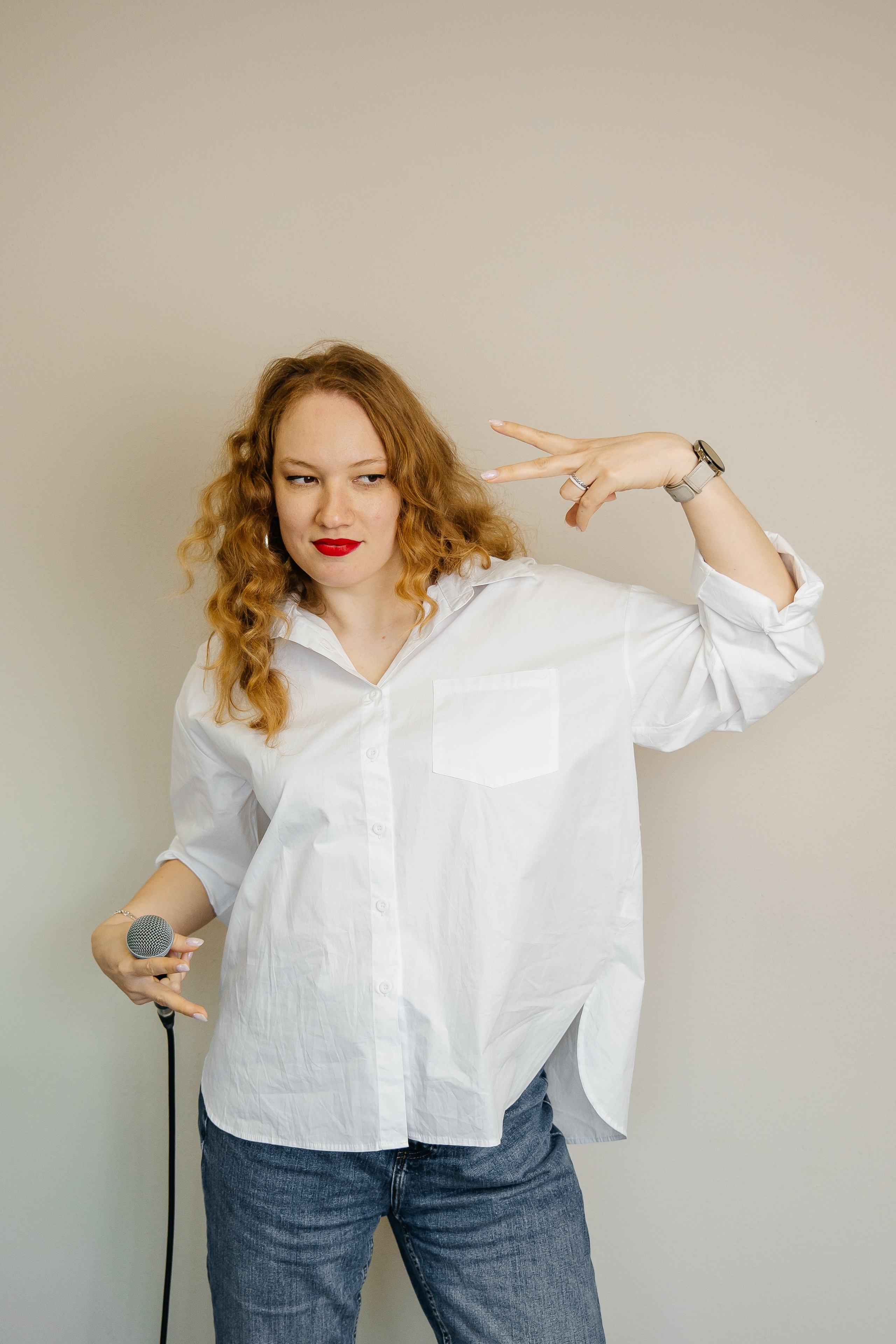 Конент фотографии для вокальной студии. Предметный фотограф в Горячем Ключе Вера Швец