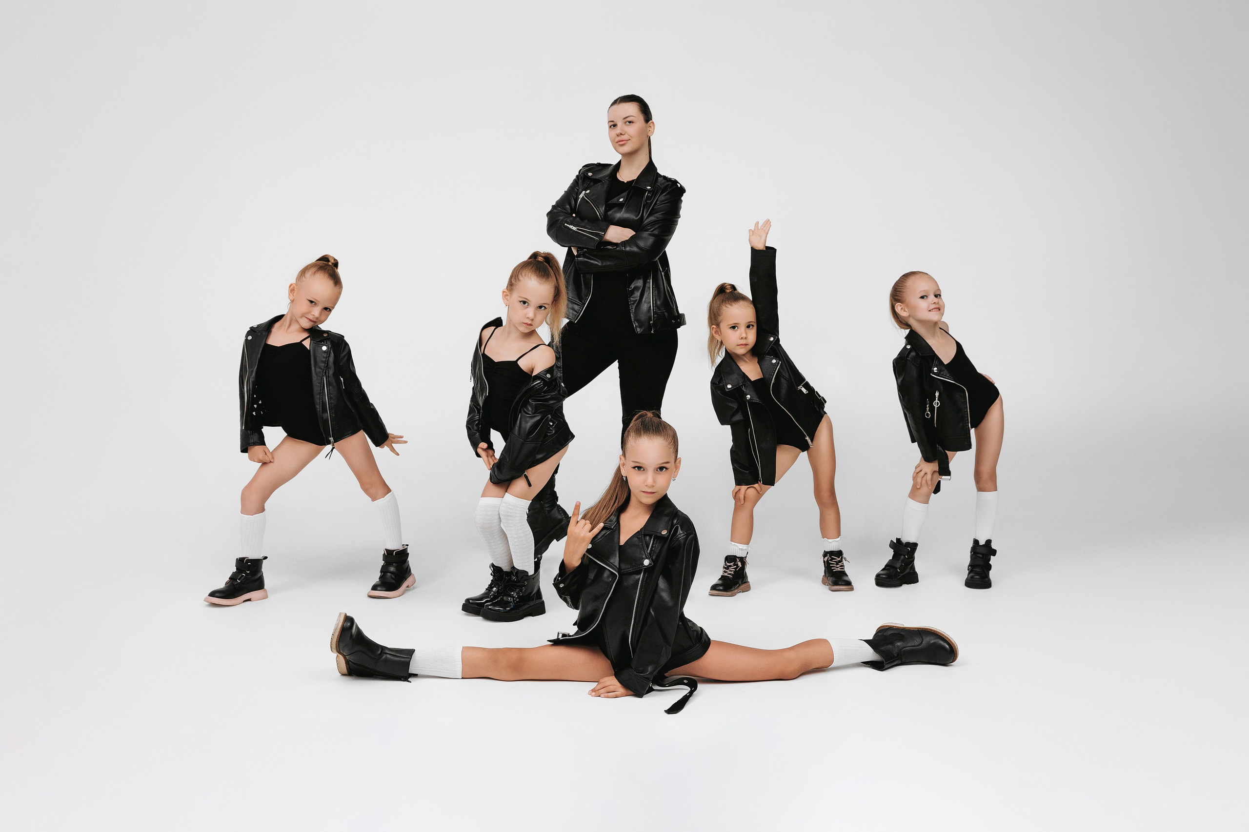 Гимнастки. Фотограф Алина Ионычева в Новосибирске