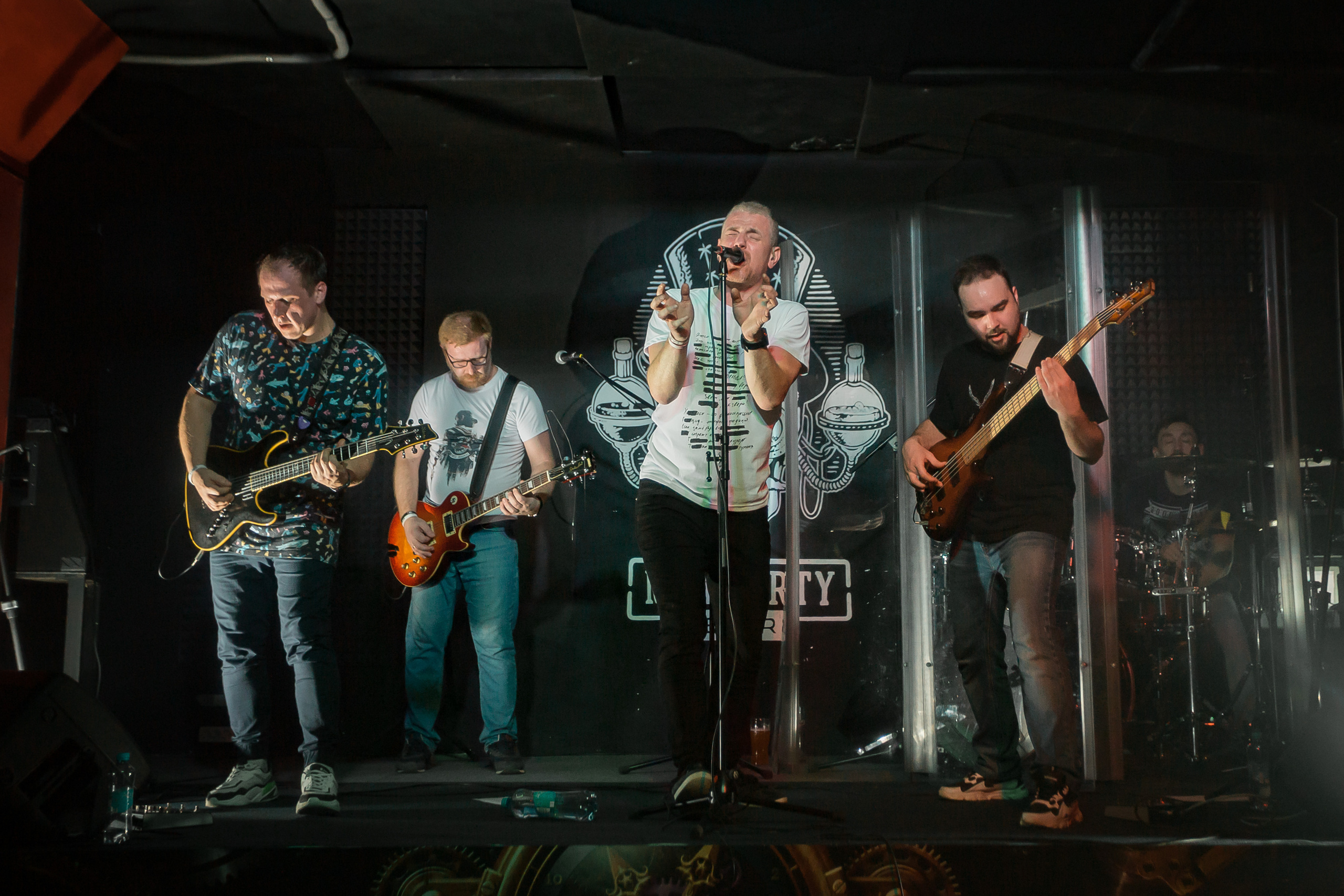 ЕэЛэФ в Moriarty bar. Фотографиня Мария Дикова