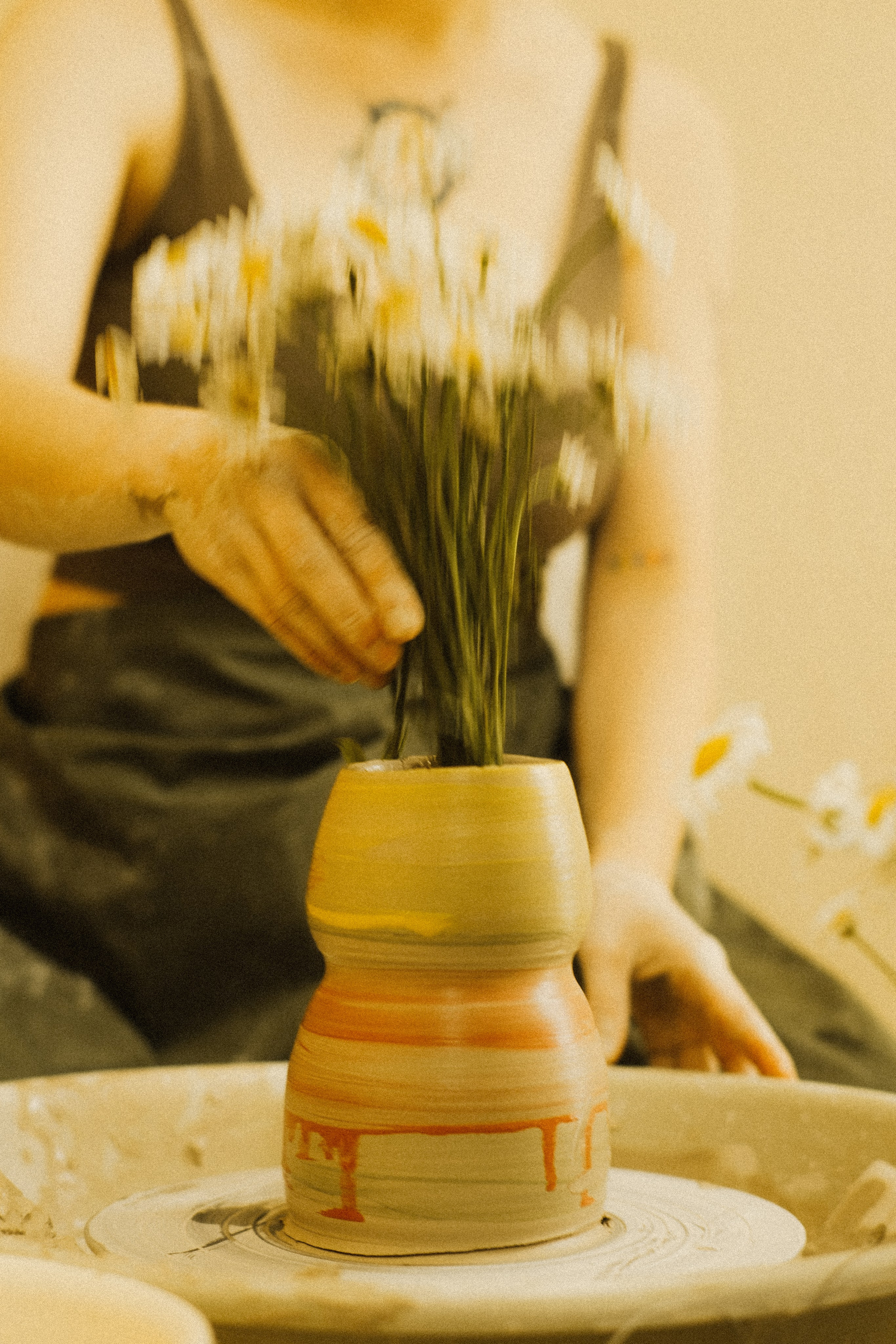 Контент для студии керамики «Flowers & Chill». Коммерческий и Портретный Фотограф Симферополь Крым Максим Махо